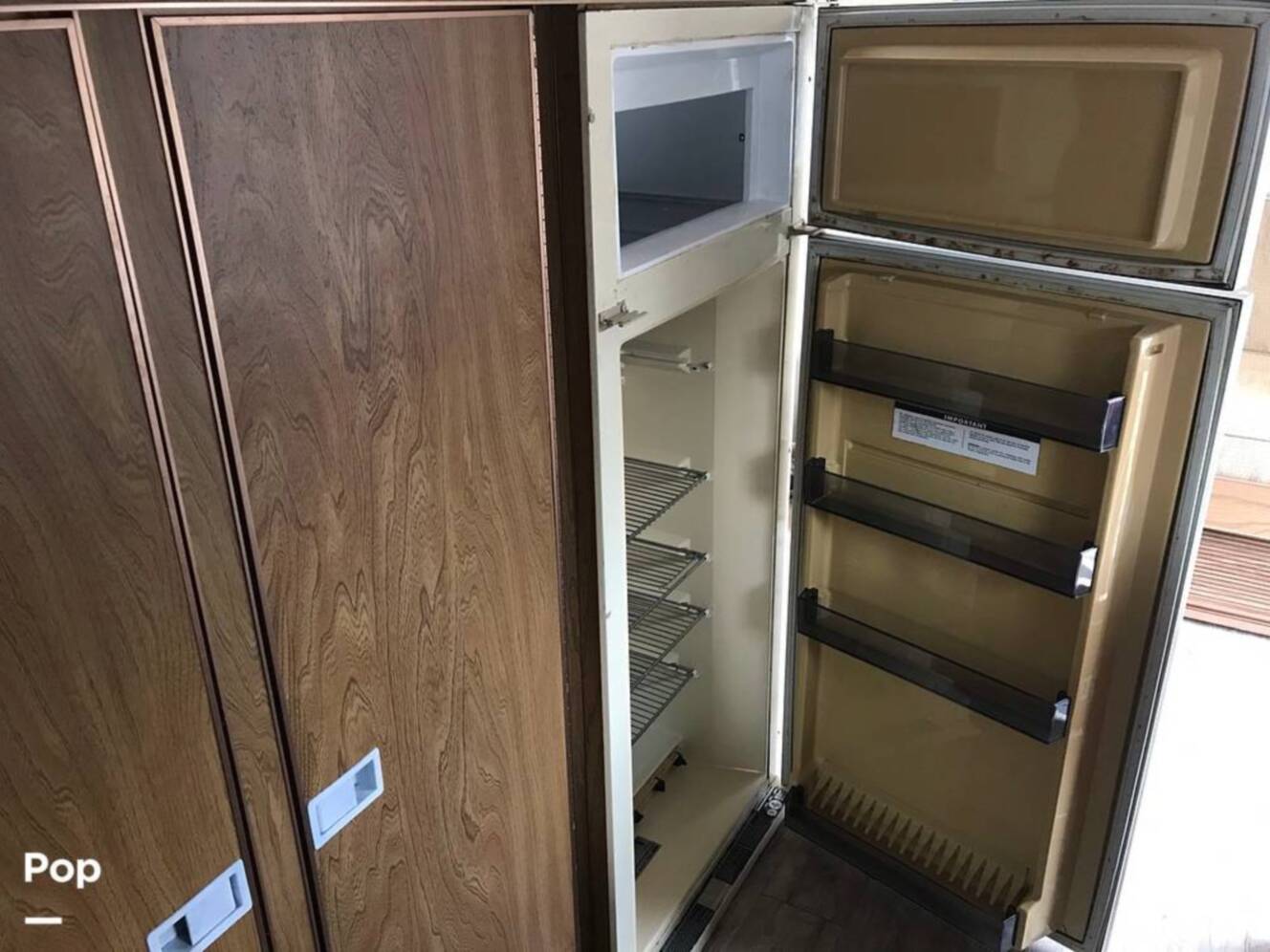 A photo of this 1976 Airstream Airstream Argosy 26 Twin