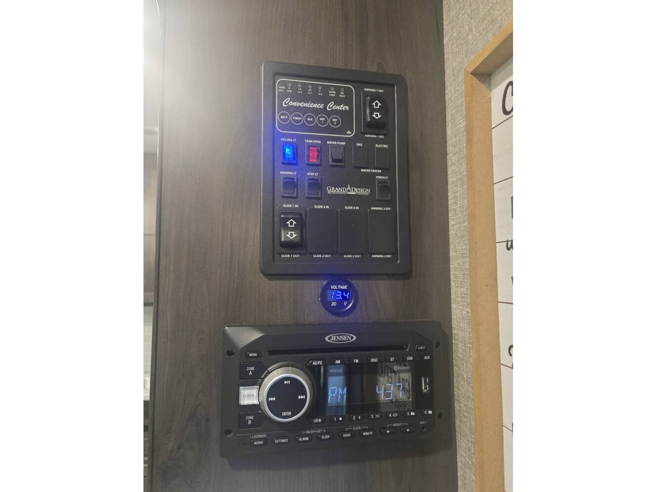 A photo of this 2022 Grand Design REFLECTION 150 SERIES 268BH
