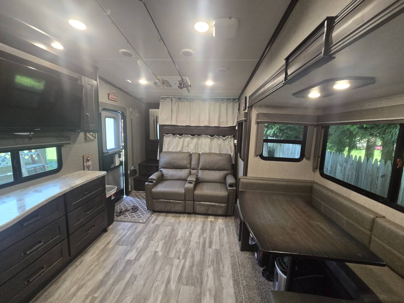 A photo of this 2022 Grand Design REFLECTION 150 SERIES 268BH