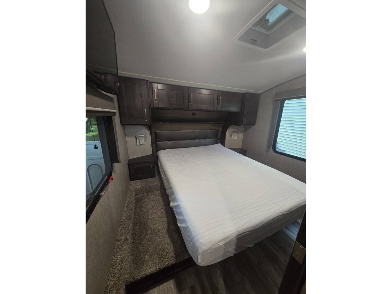 A photo of this 2022 Grand Design REFLECTION 150 SERIES 268BH