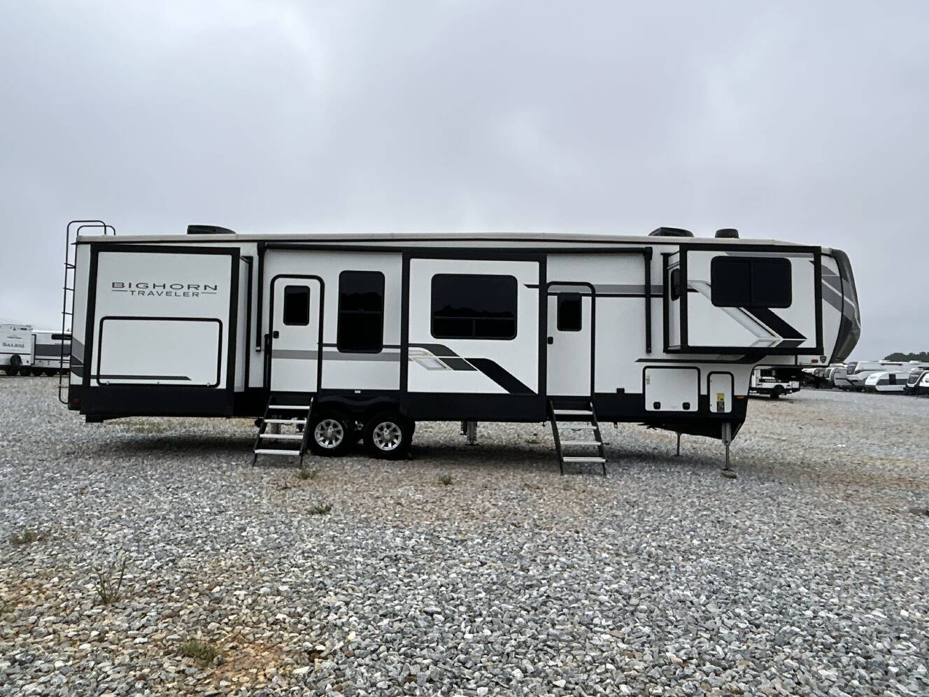 A photo of this 2024 Heartland BIGHORN TRAVELER 38FL