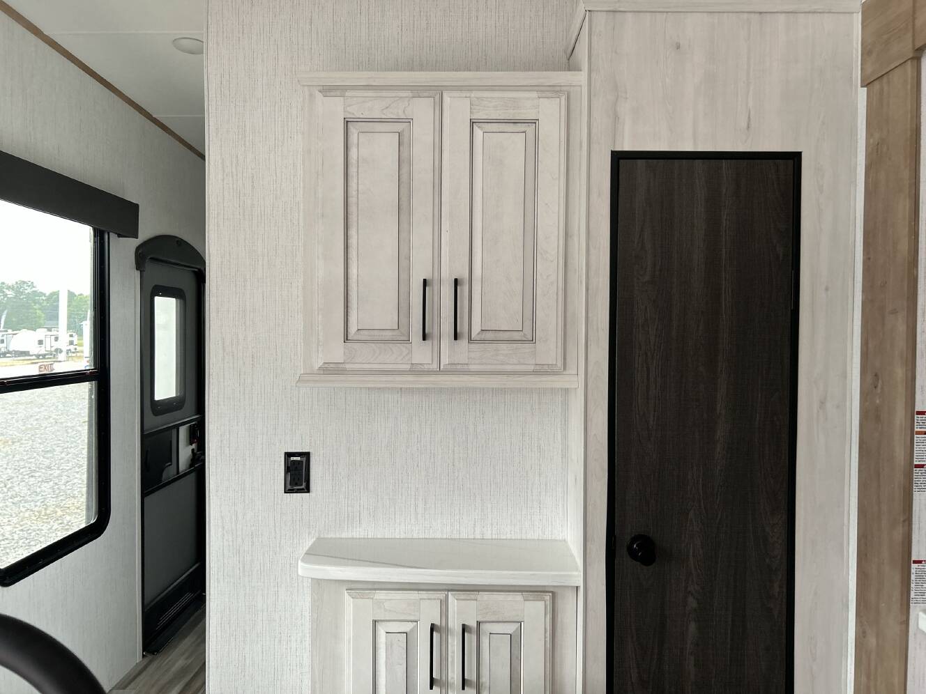 A photo of this 2024 Heartland BIGHORN TRAVELER 38FL