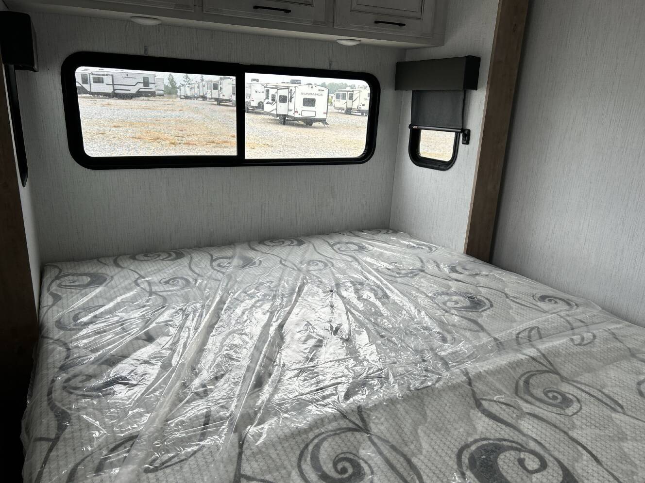 A photo of this 2024 Heartland BIGHORN TRAVELER 38FL