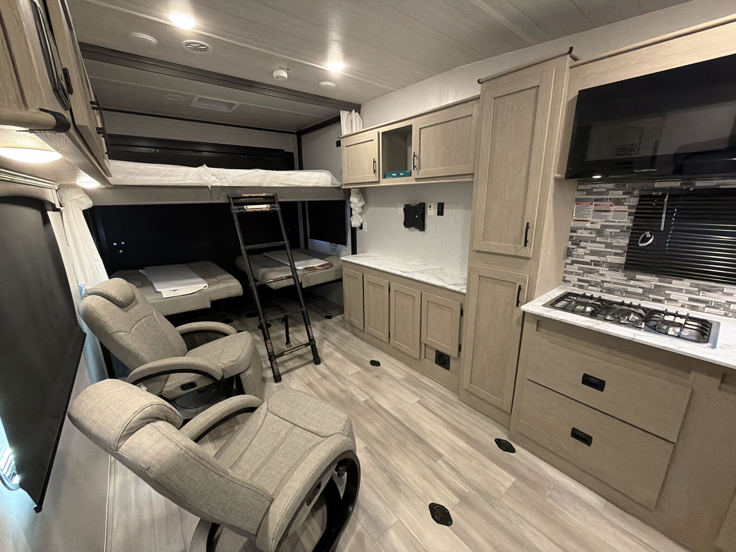 2024 Forest River SHOCKWAVE 2450RLX in menifee CA