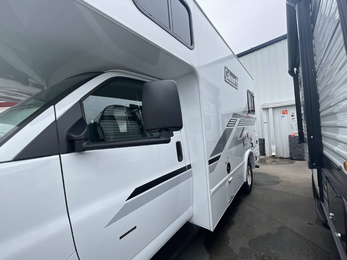 A photo of this 2027 Thor COLEMAN 19EZC