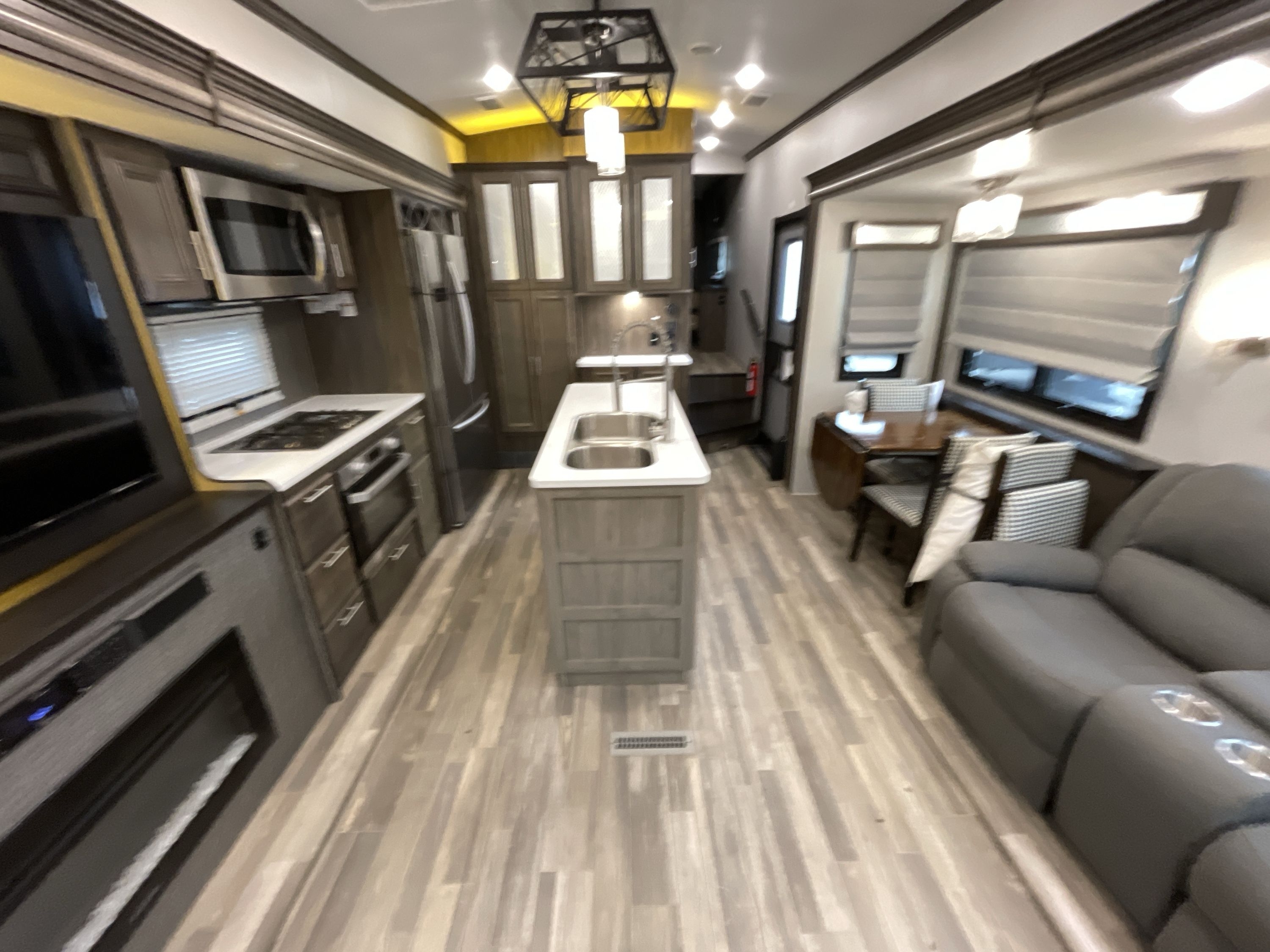 2020 Forest River CARDINAL LUXURY 3350RLX in rossford OH