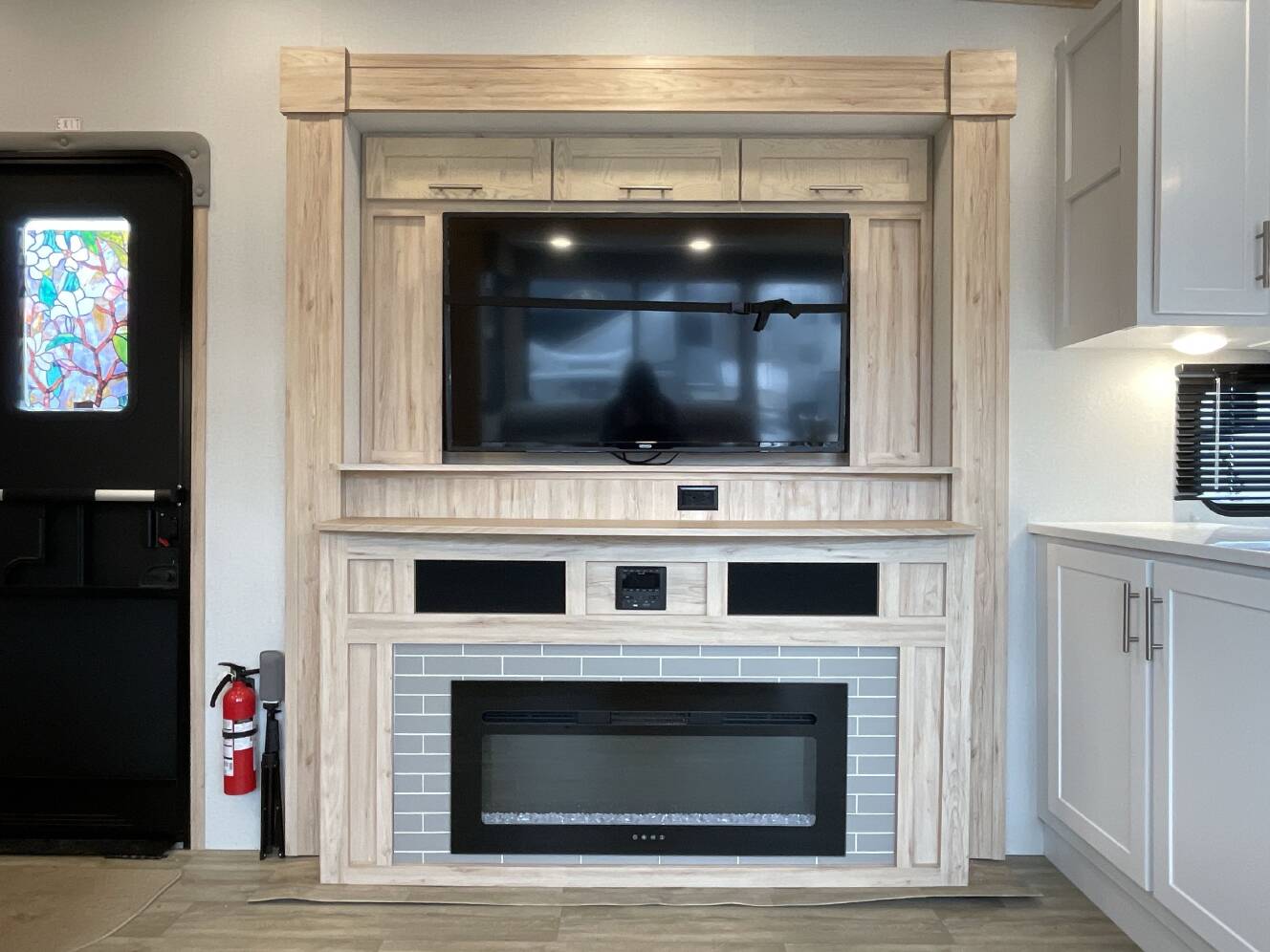 A photo of this 2023 Alliance AVENUE 33RKS