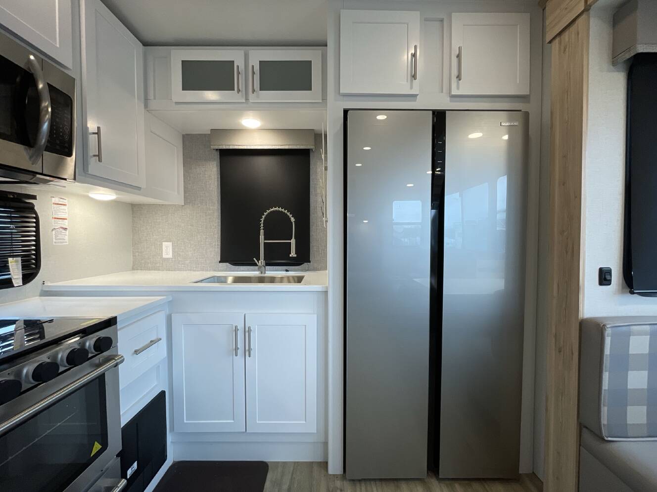 A photo of this 2023 Alliance AVENUE 33RKS