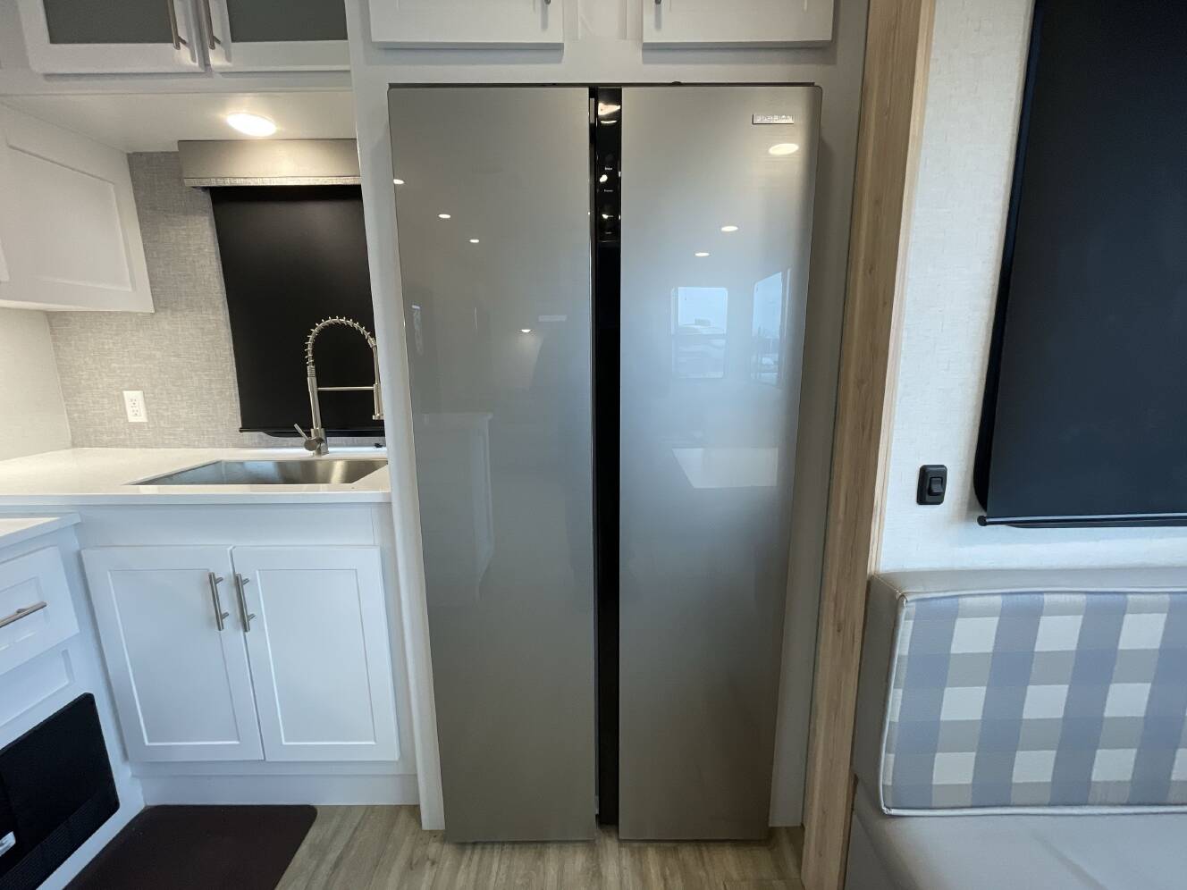 A photo of this 2023 Alliance AVENUE 33RKS