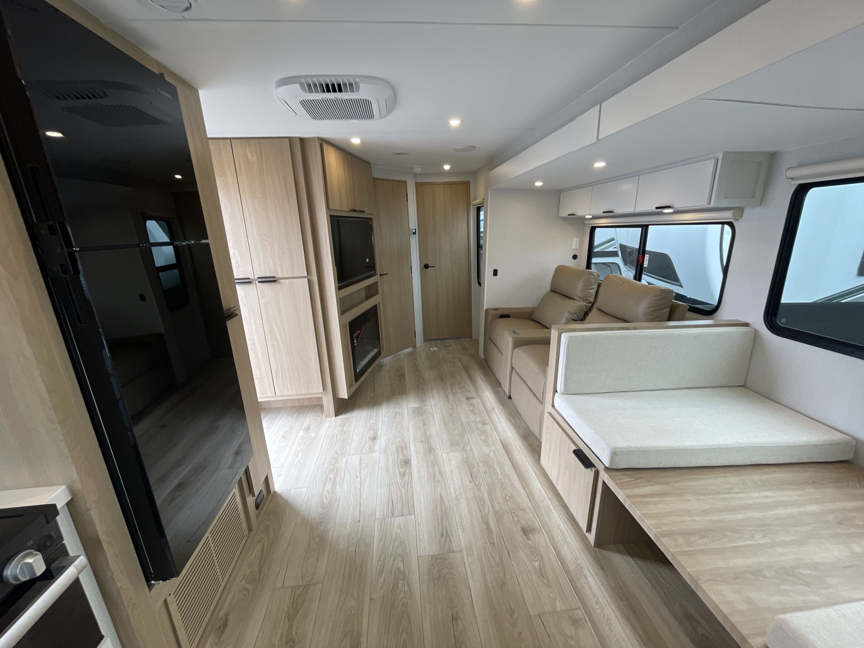 2026 Winnebago THRIVE 26FKD in lakewood NJ