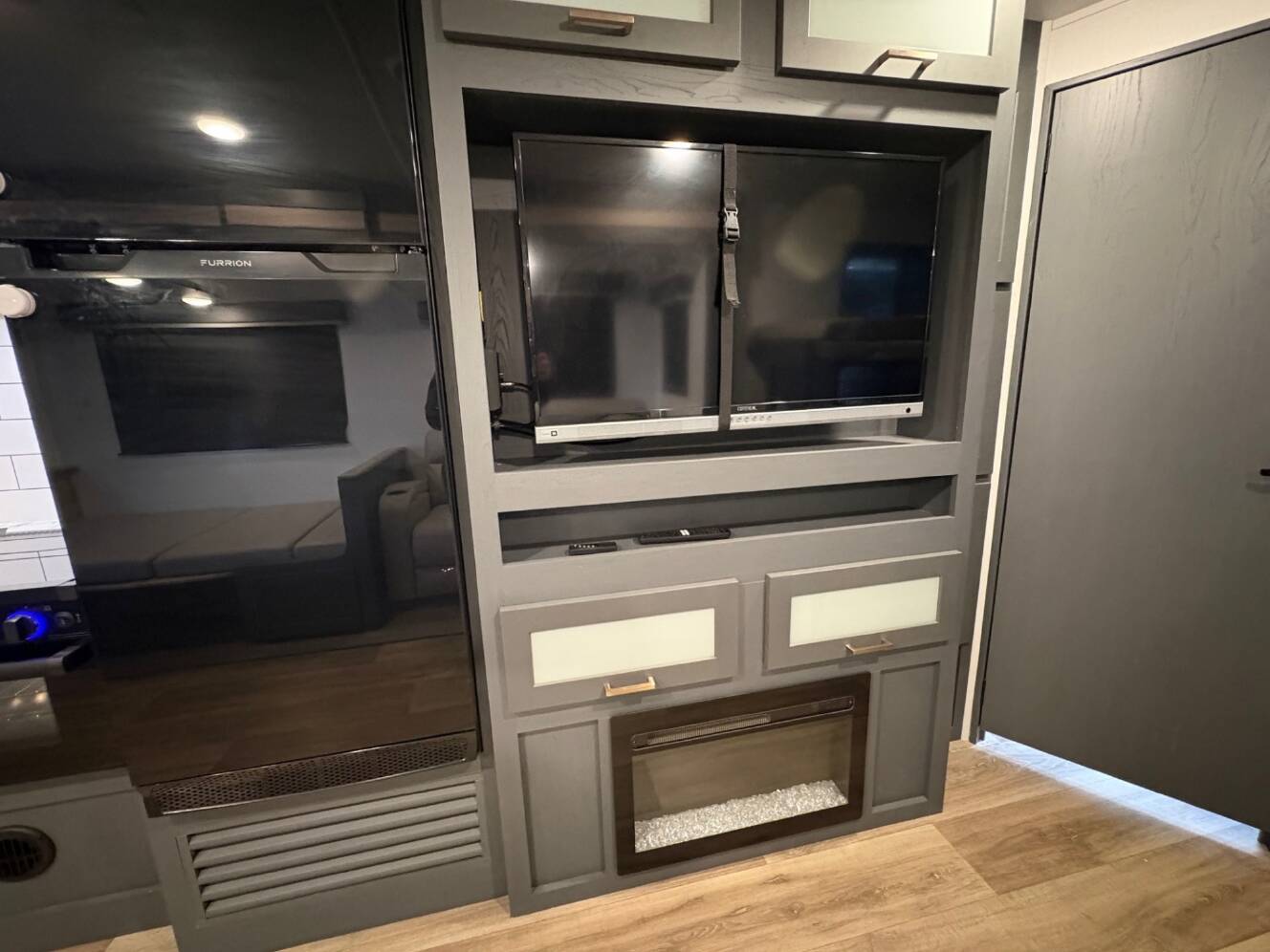 A photo of this 2024 Keystone BULLET 290BHS