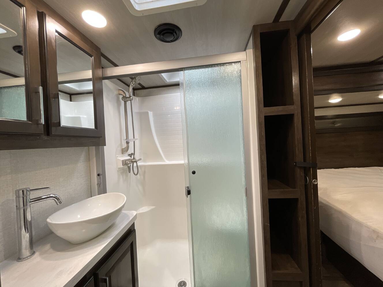 A photo of this 2022 Dutchmen VOLTAGE 4225