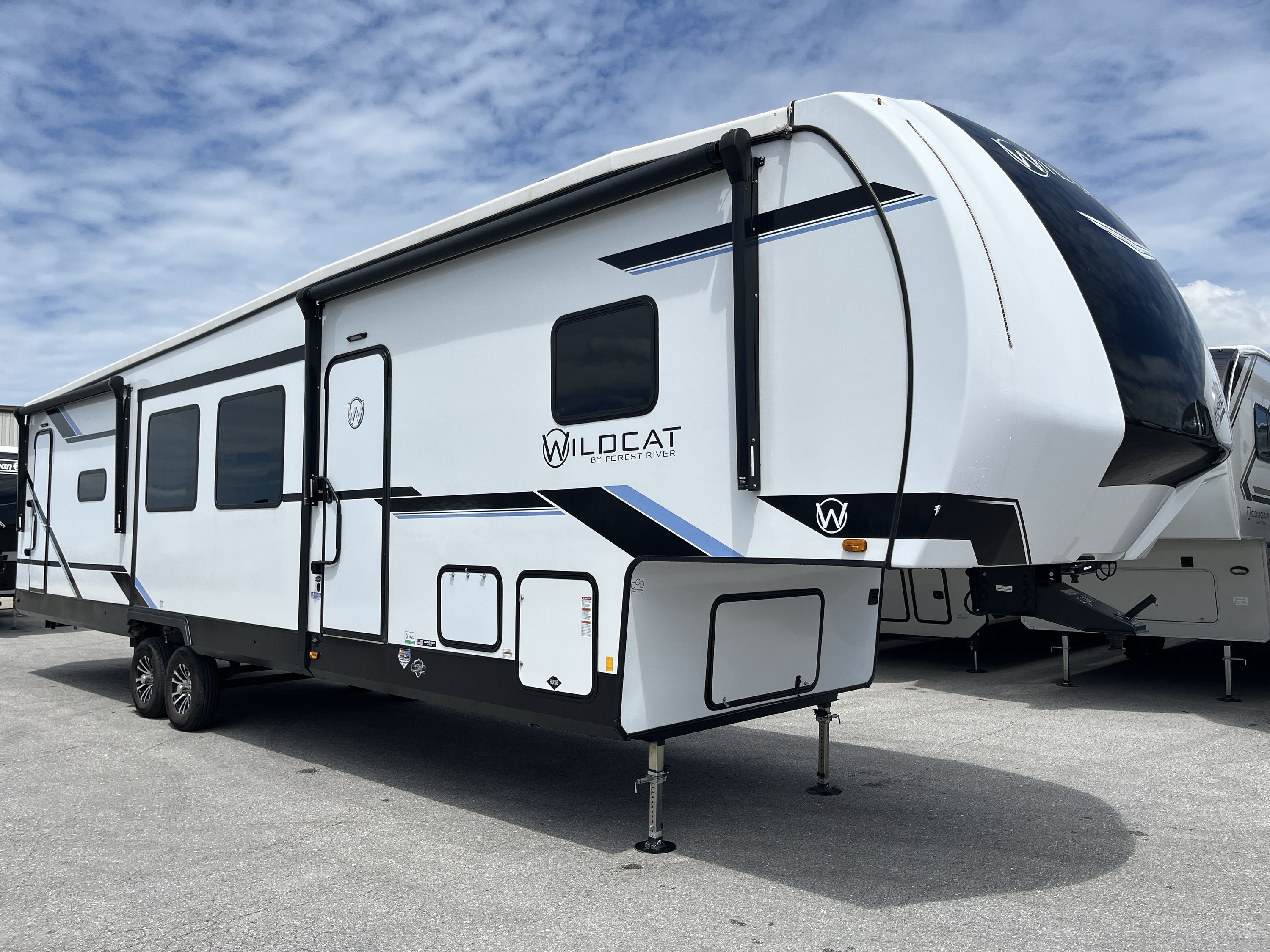 2024 Forest River WILDCAT 35FUN RV