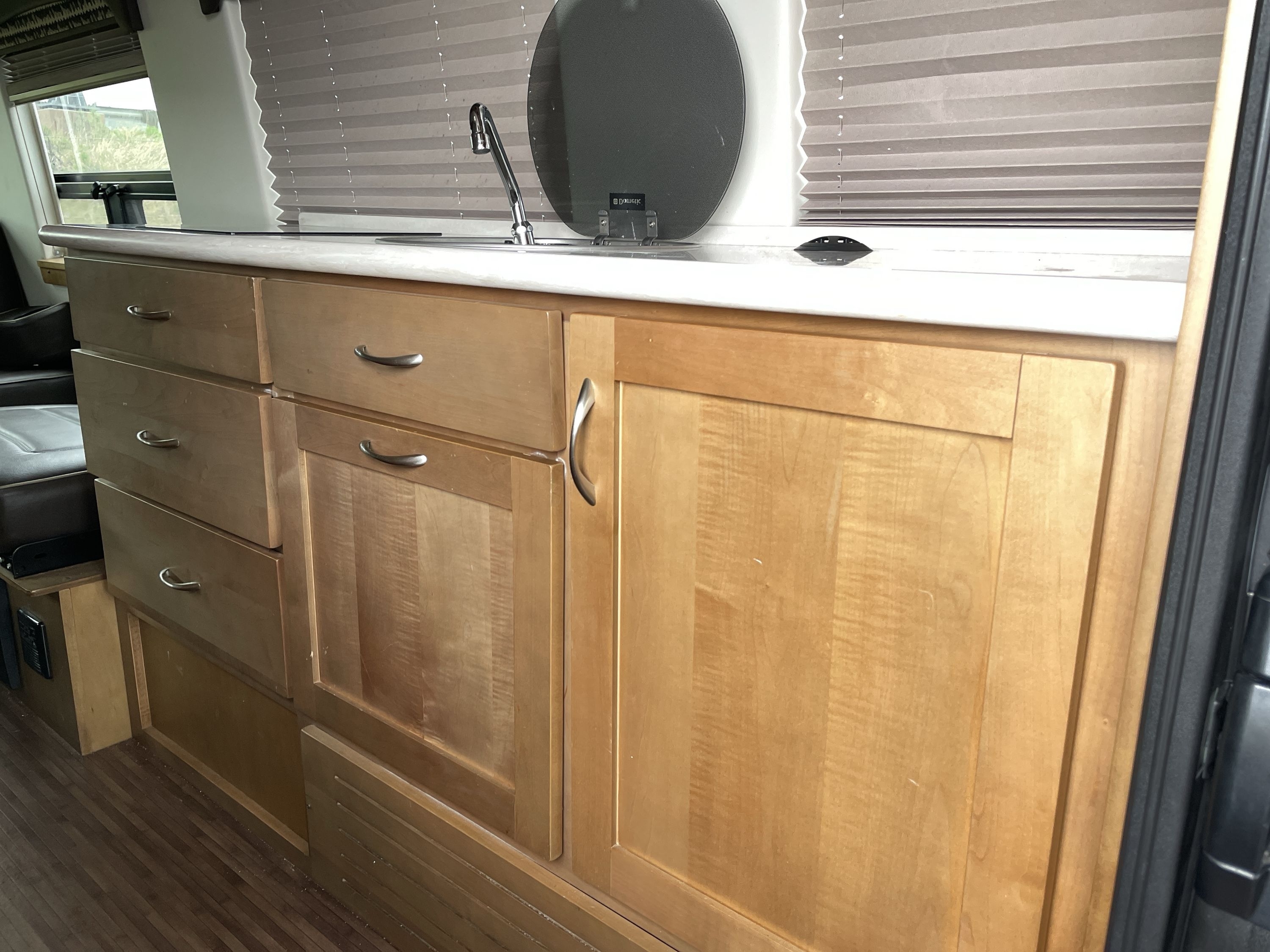 2018 Coachmen GALLERIA 24T in golden CO