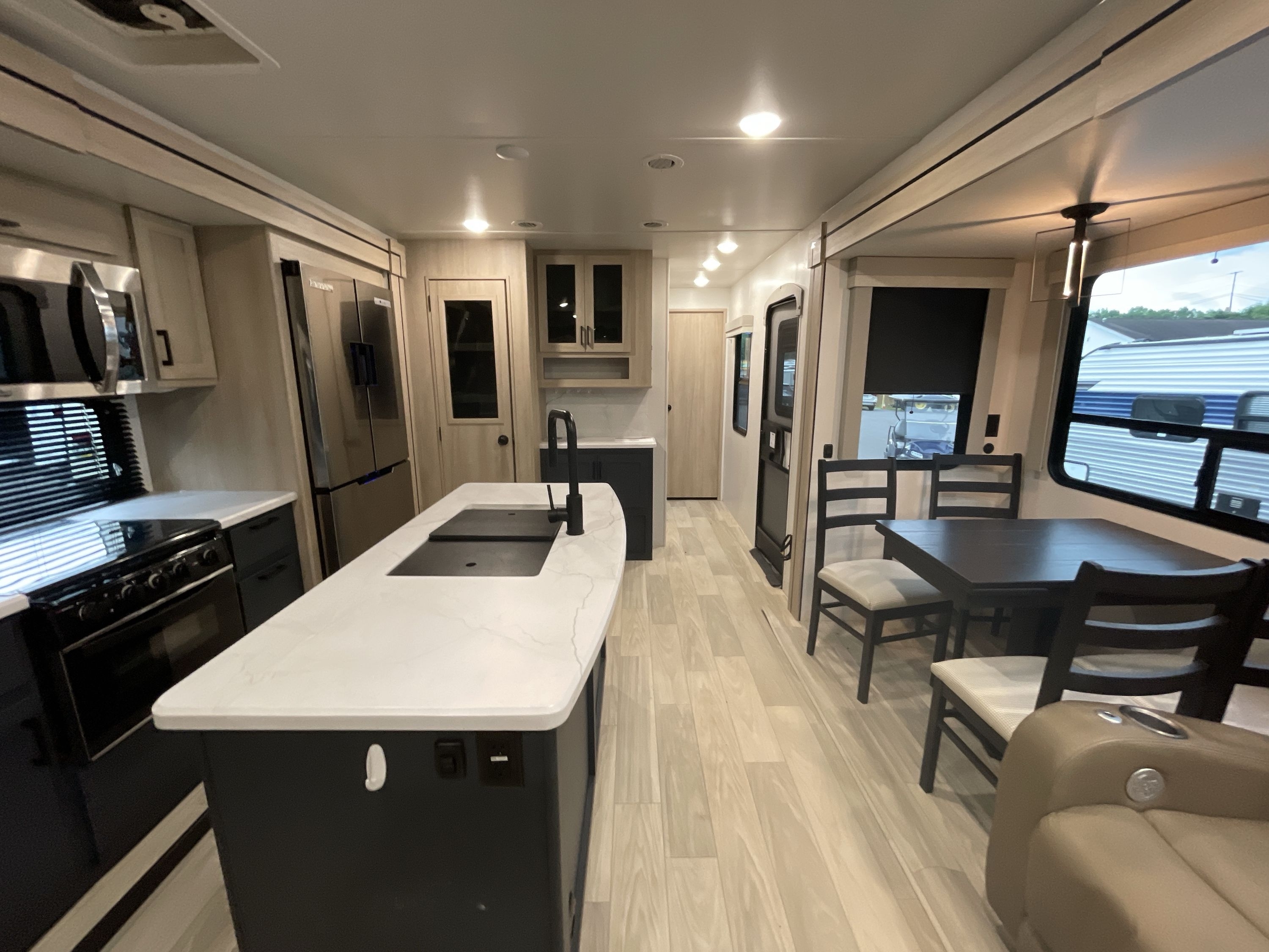2024 Winnebago VOYAGE 3235RL in fairmont WV