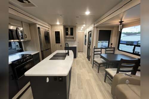 2024 Winnebago VOYAGE 3235RL in fairmont WV