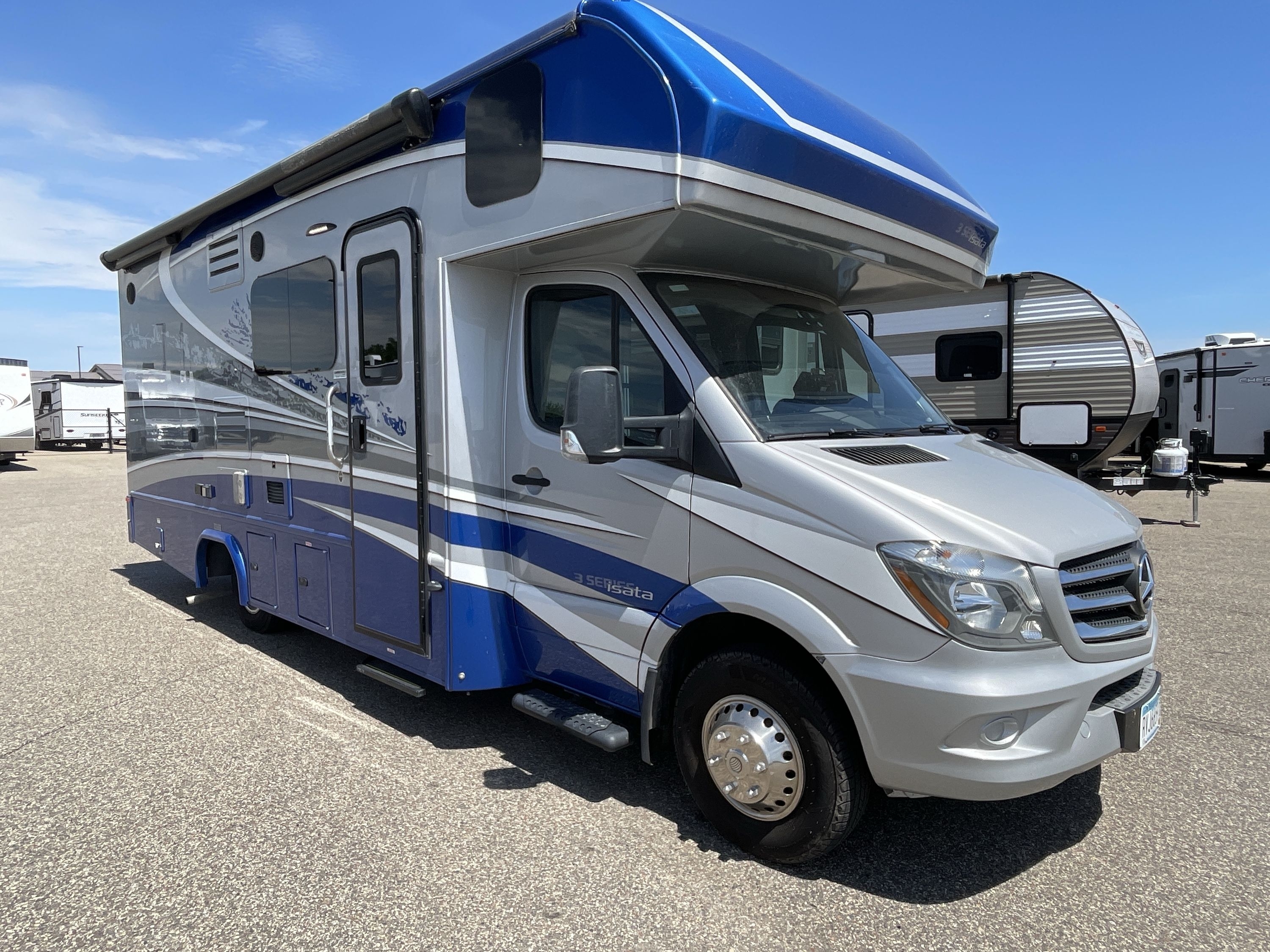 2020 Dynamax ISATA 3 24FW in oronoco MN