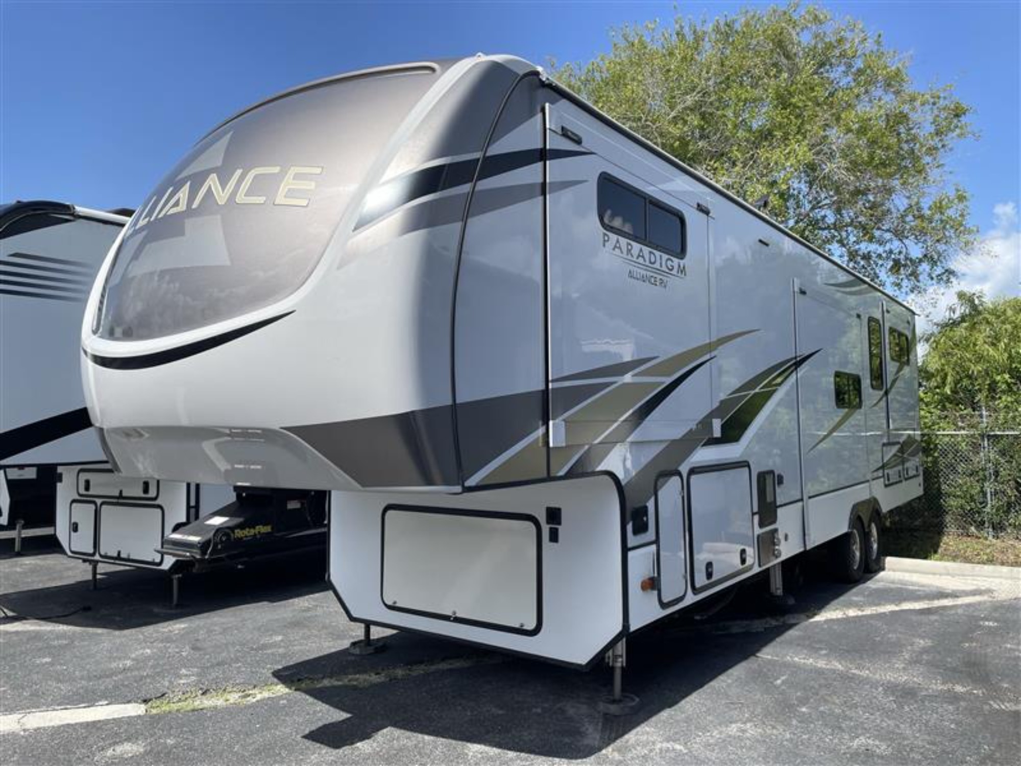 2021 Alliance PARADIGM 365RD in cocoa FL