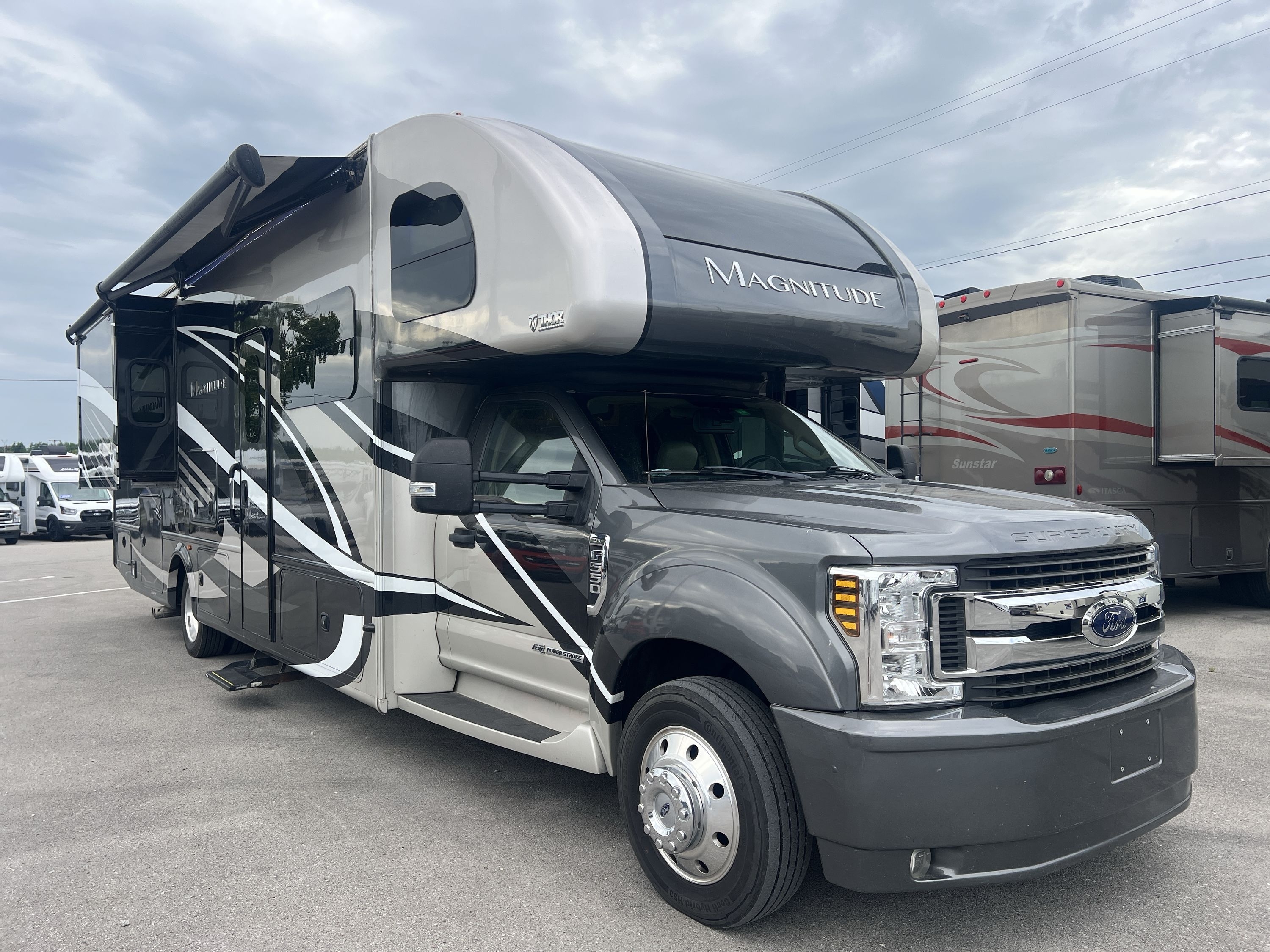 2020 Thor MAGNITUDE BH35 RV