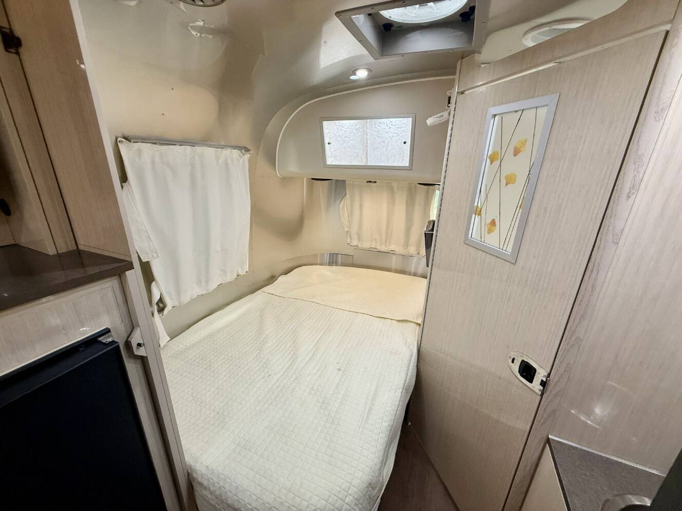 A photo of this 2017 Airstream INTERNATIONAL SERENITY 19CB