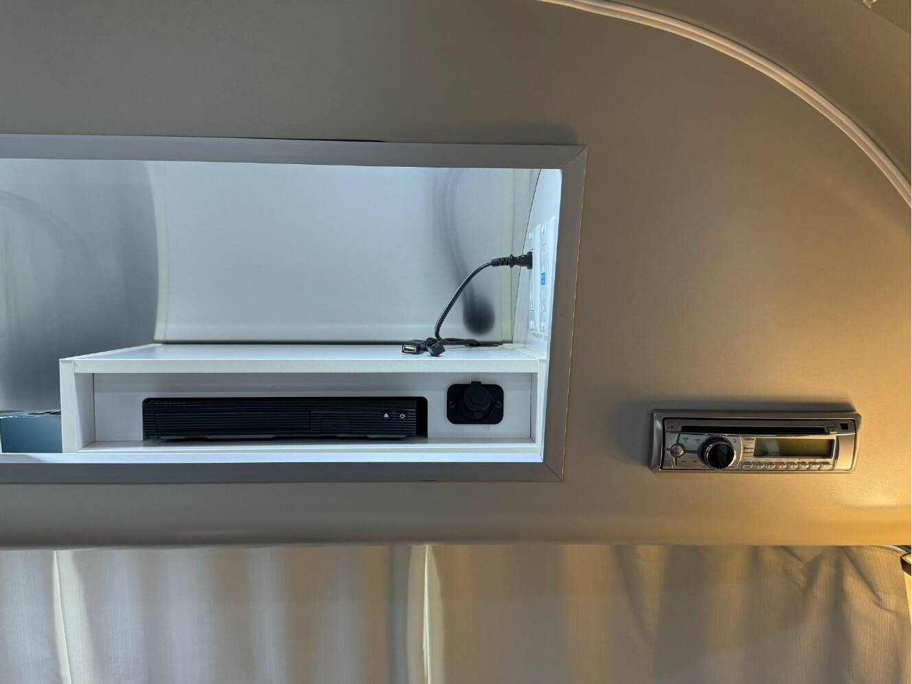 A photo of this 2017 Airstream INTERNATIONAL SERENITY 19CB