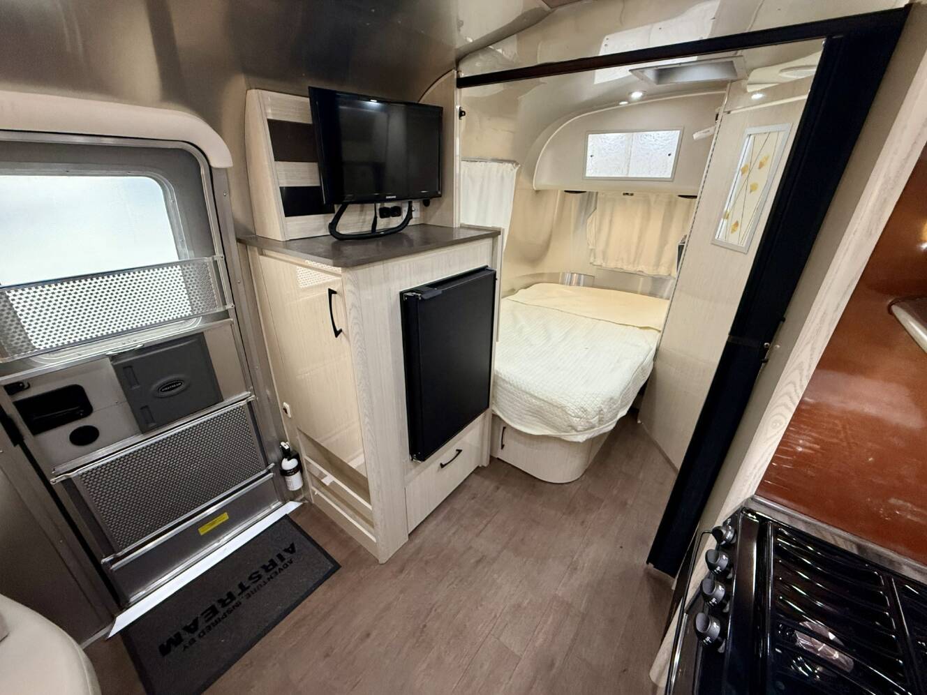 A photo of this 2017 Airstream INTERNATIONAL SERENITY 19CB