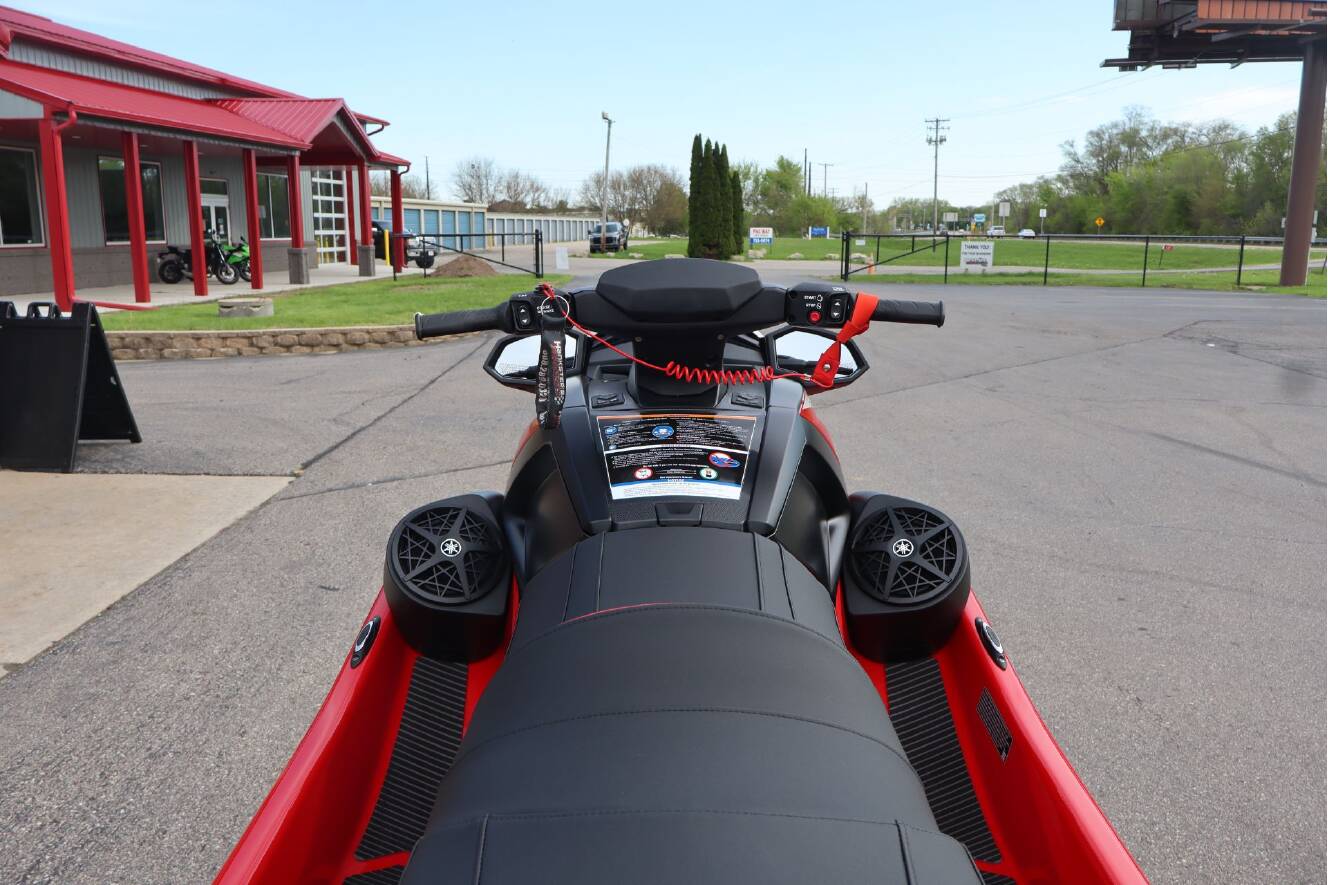 A photo of this 2026 Yamaha VX Cruiser with Audio