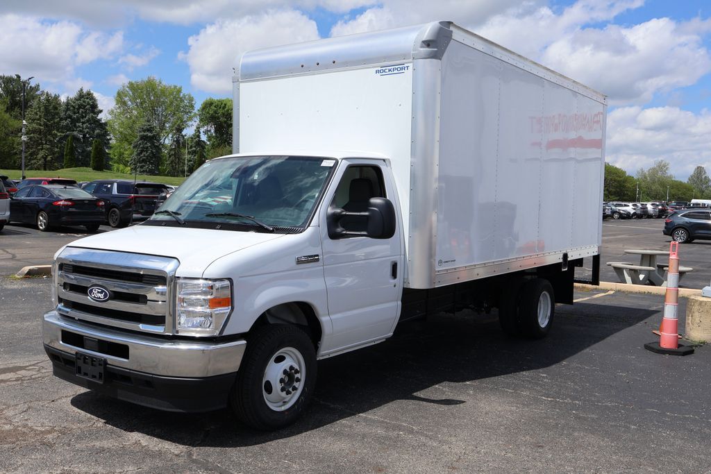 2027 FORD ECONOLINE in Groveport, OH