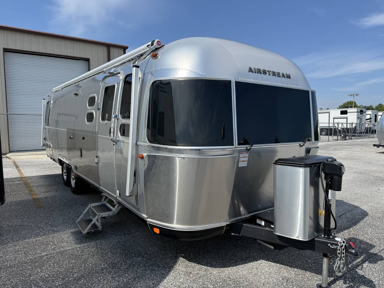 A photo of this 2025 Airstream Classic 30RB