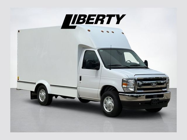 2027 FORD ECONOLINE in Aurora, OH