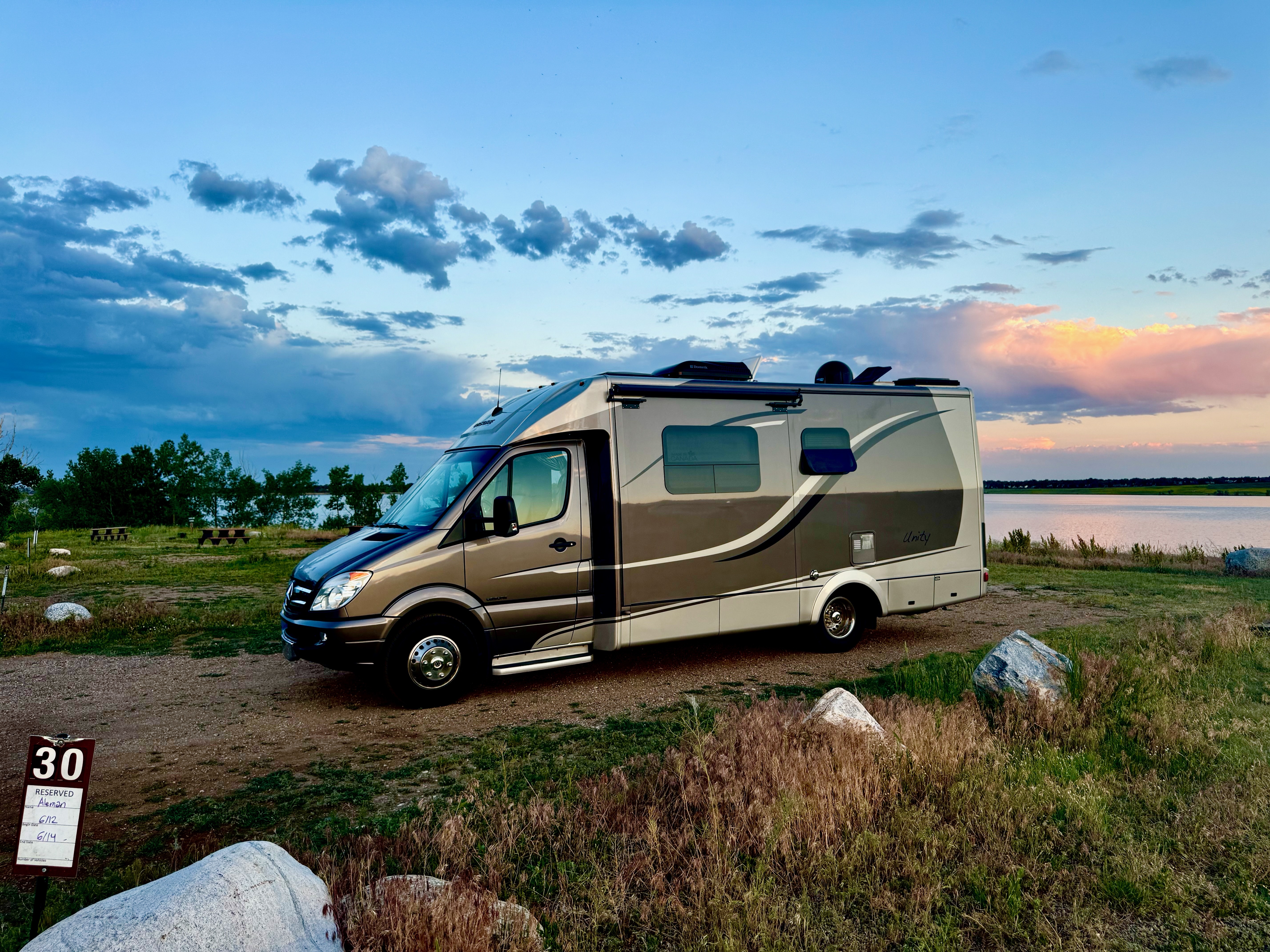 2013 Leisure Travel UNITY U 24 MB RV