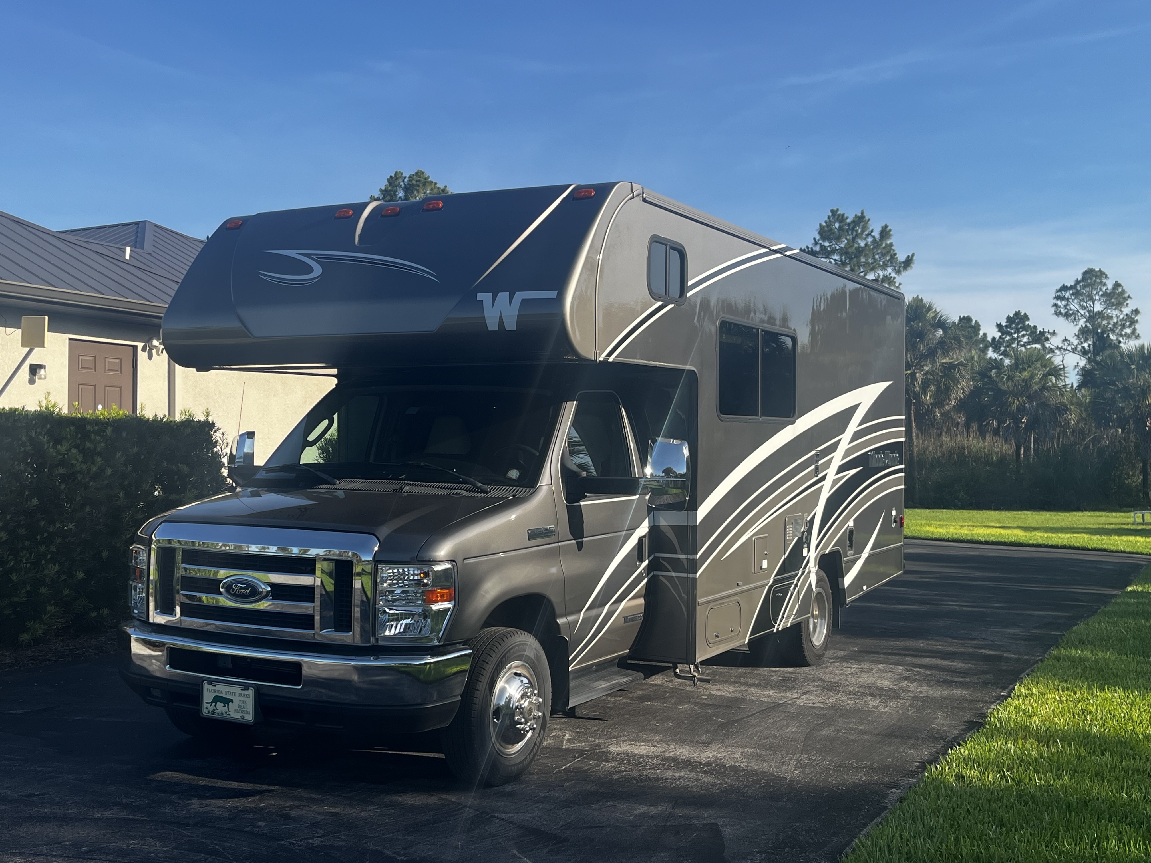 2020 Winnebago MINNIE WINNIE 22R RV