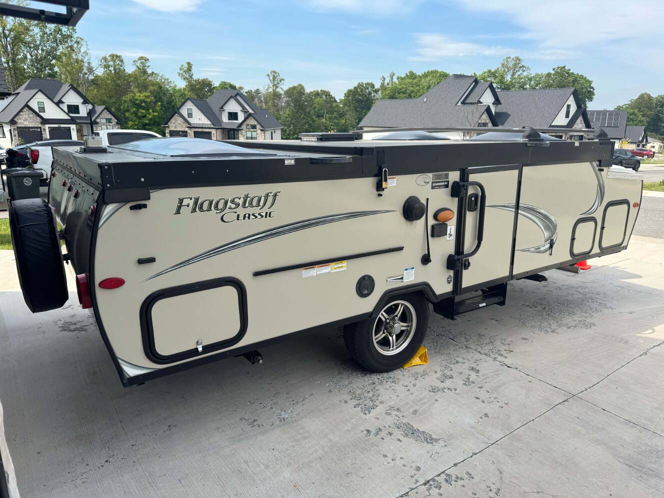 A photo of this 2018 Forest River FLAGSTAFF HARD SIDE T12RBST