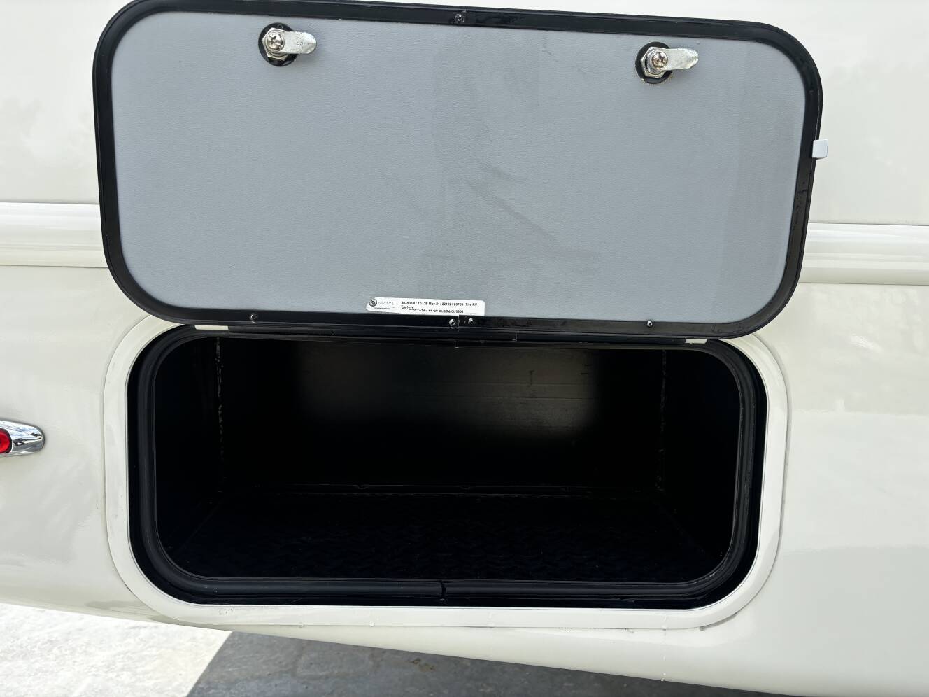 A photo of this 2022 Luxe ELITE 44 FL