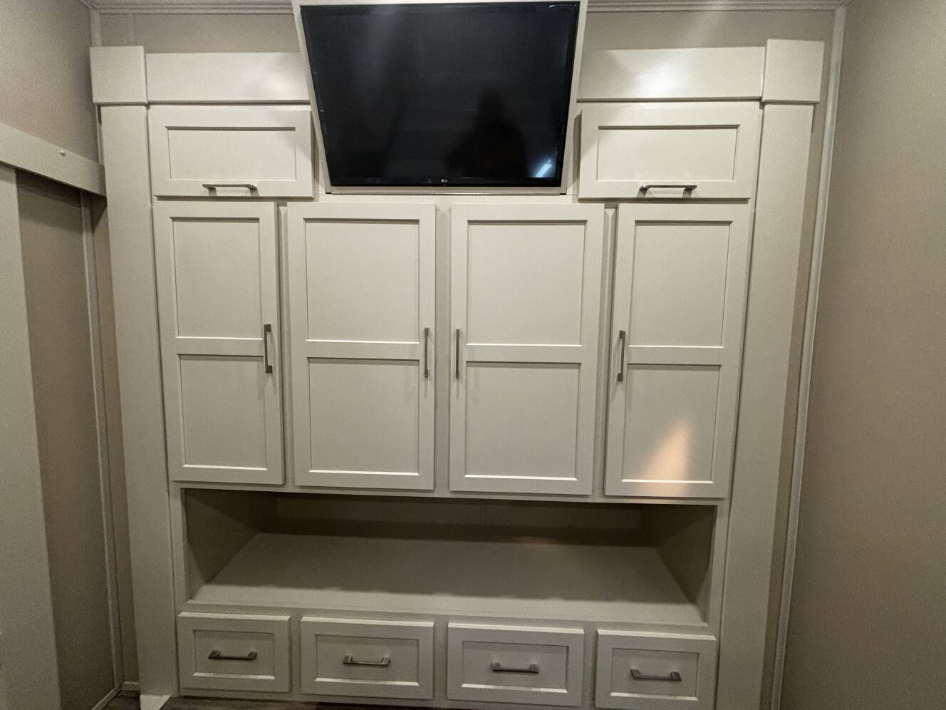 A photo of this 2022 Luxe ELITE 44 FL