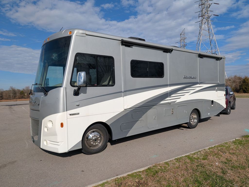 2019 Winnebago Adventurer 27N in knoxville TN