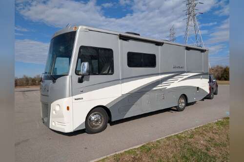 2019 Winnebago Adventurer 27N in knoxville TN