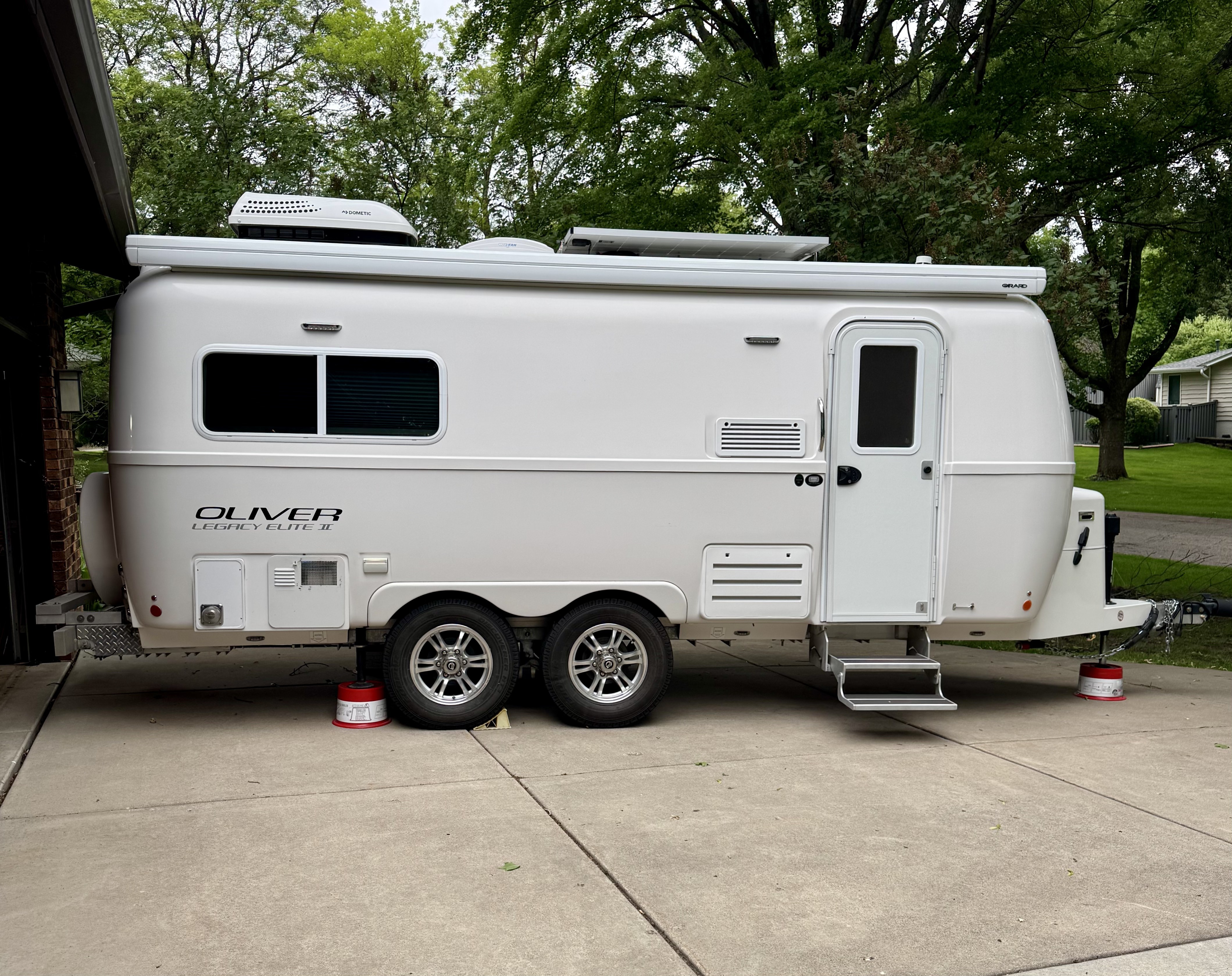 2021 Oliver LEGACY ELITE II TWIN BED RV