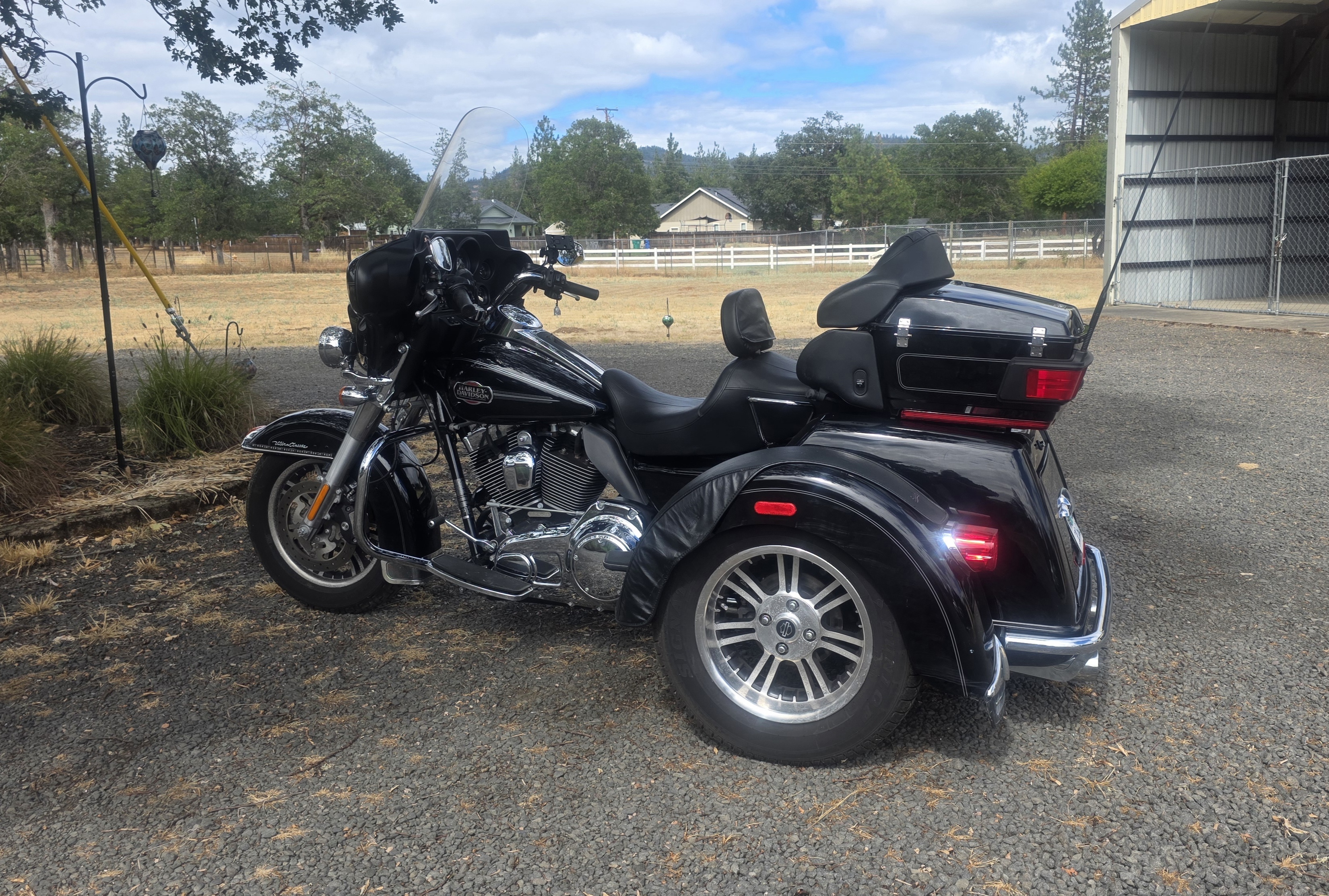 2009 Harley-Davidson TRI GLIDE ULTRA CLASSIC ULTRA CLASSIC in Shady Cove, OR