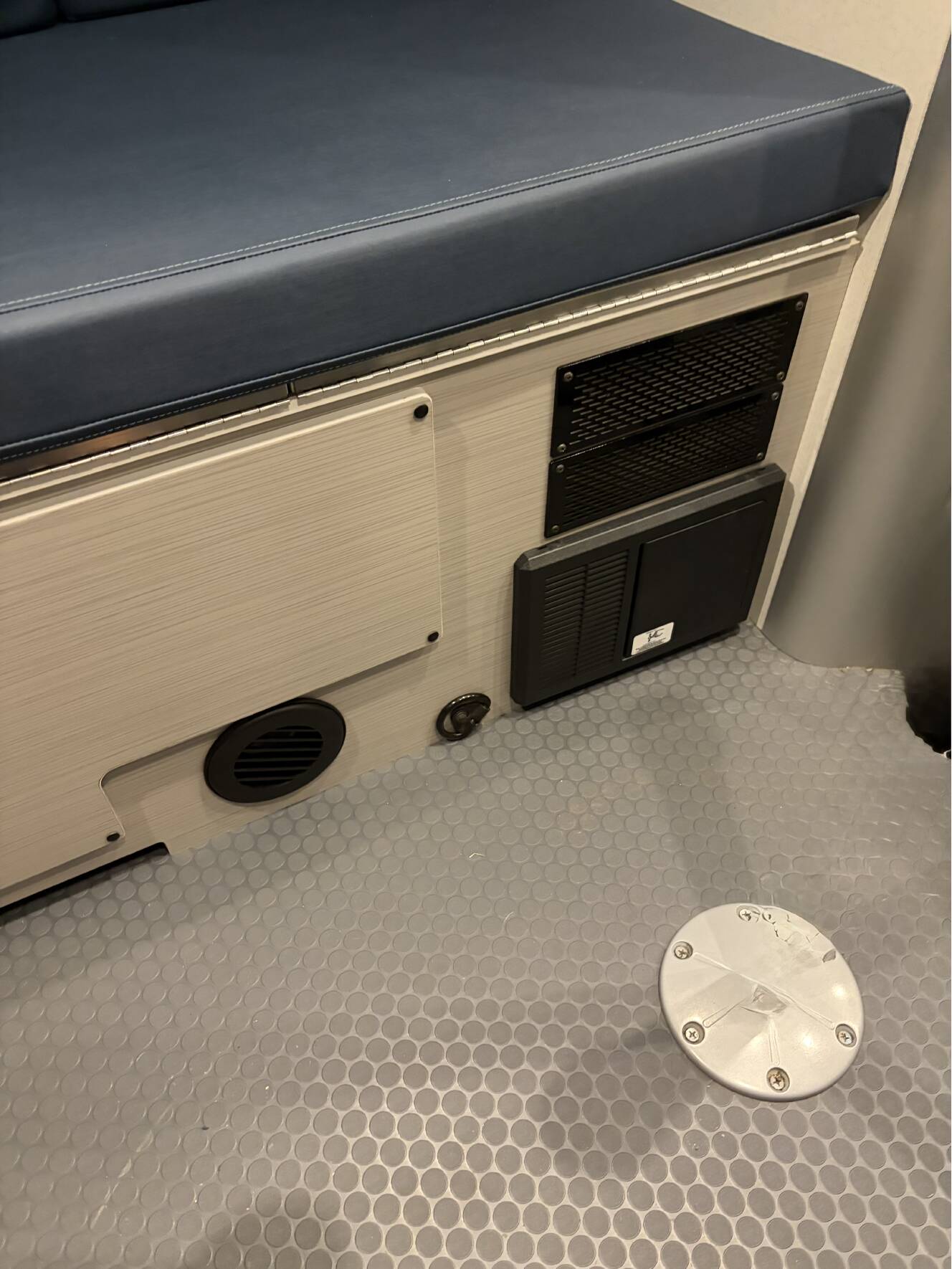A photo of this 2025 Airstream BASECAMP 16X