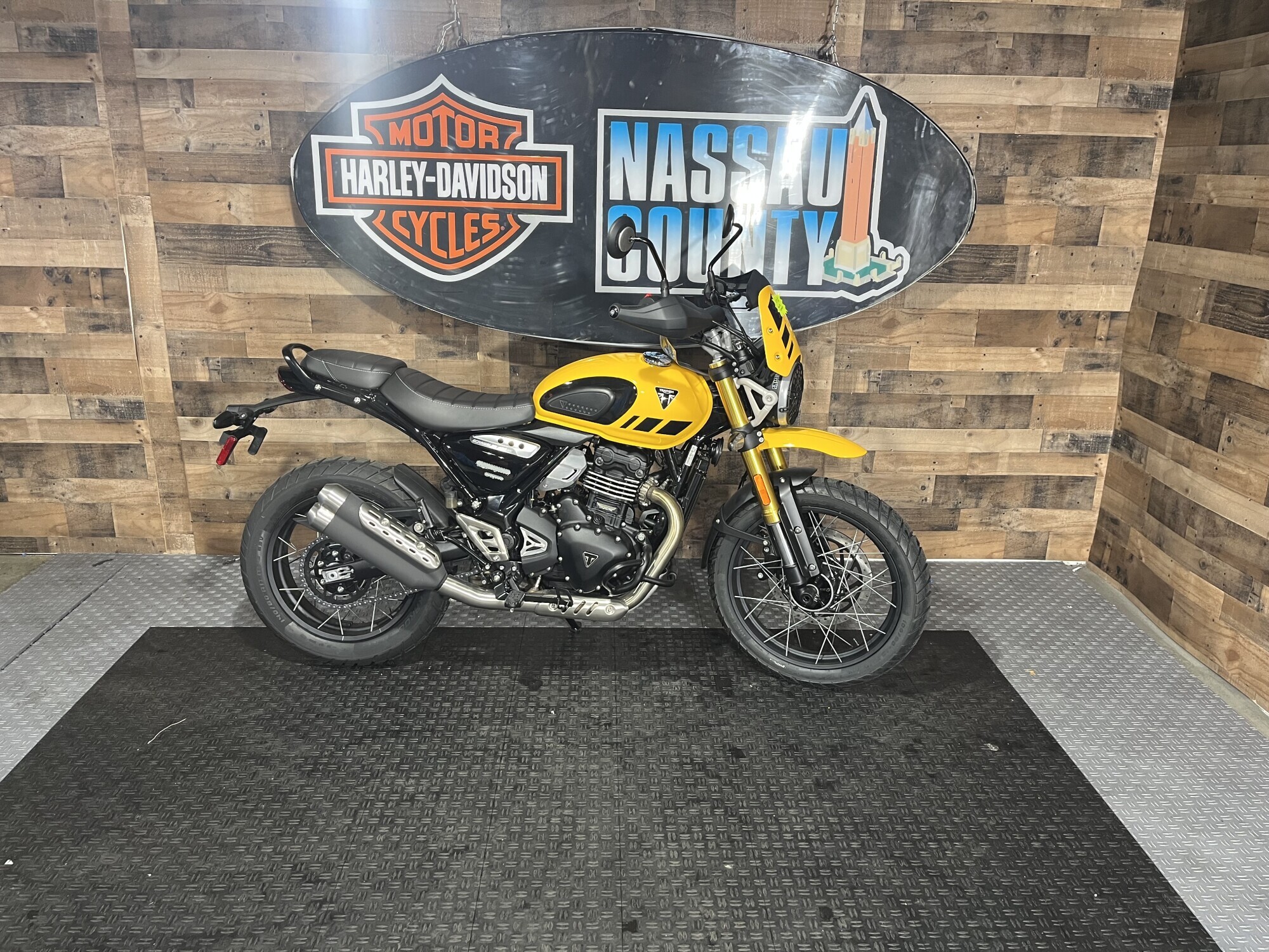 2026 Triumph Scrambler 400XC 400 X in Bellmore, NY