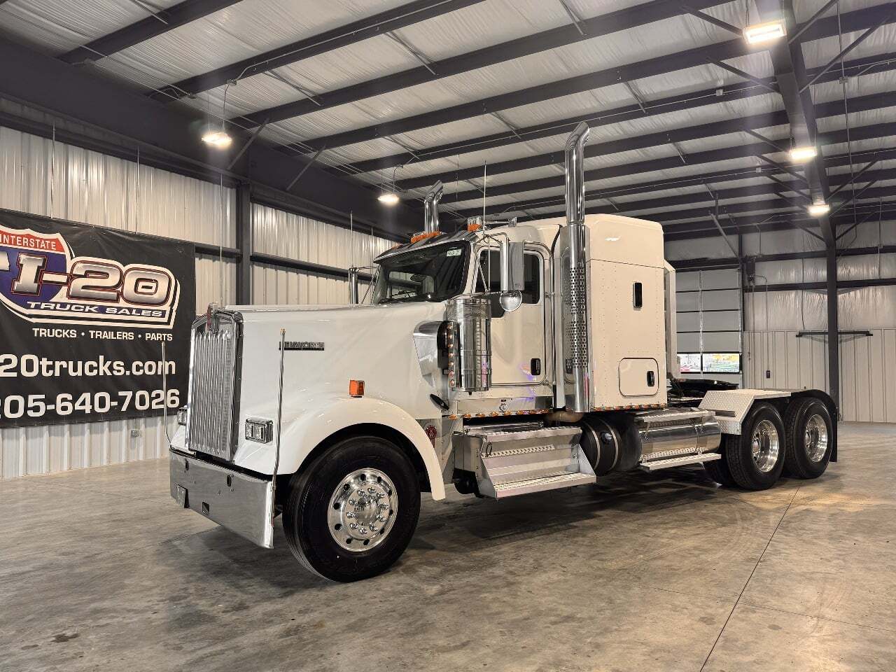 2021 KENWORTH W900 in Pell City, AL