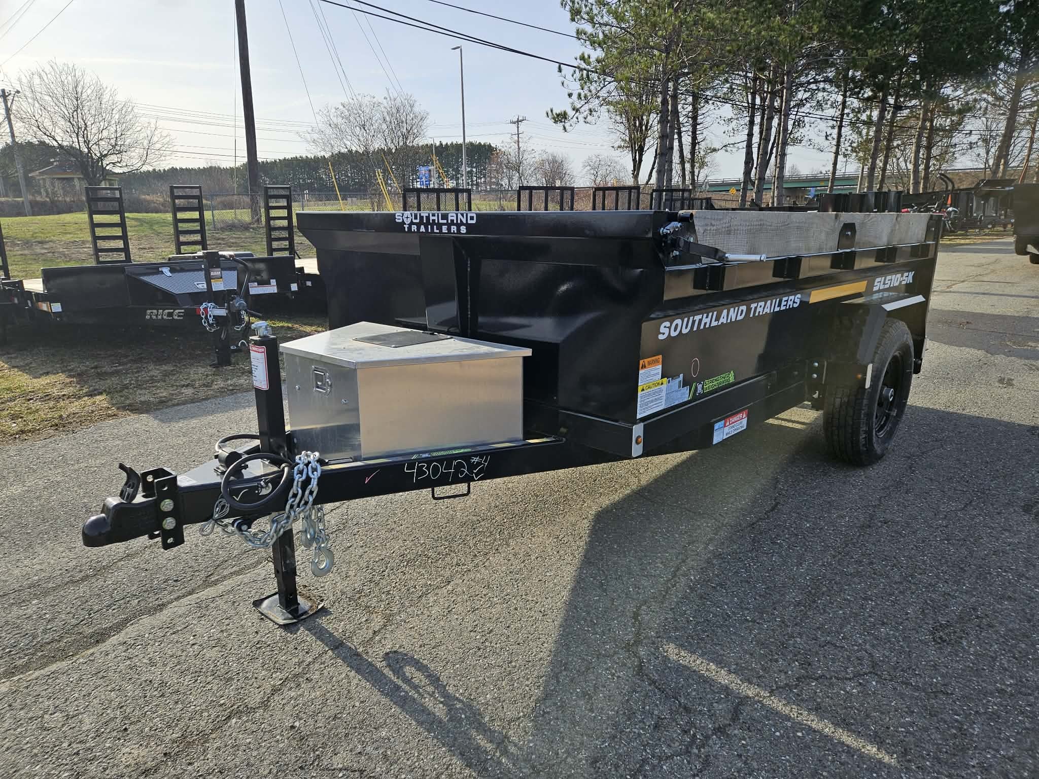 2026 Southland 5x10 11K Dump Trailer w/Tarp Kit & Ramps in Houlton, NE