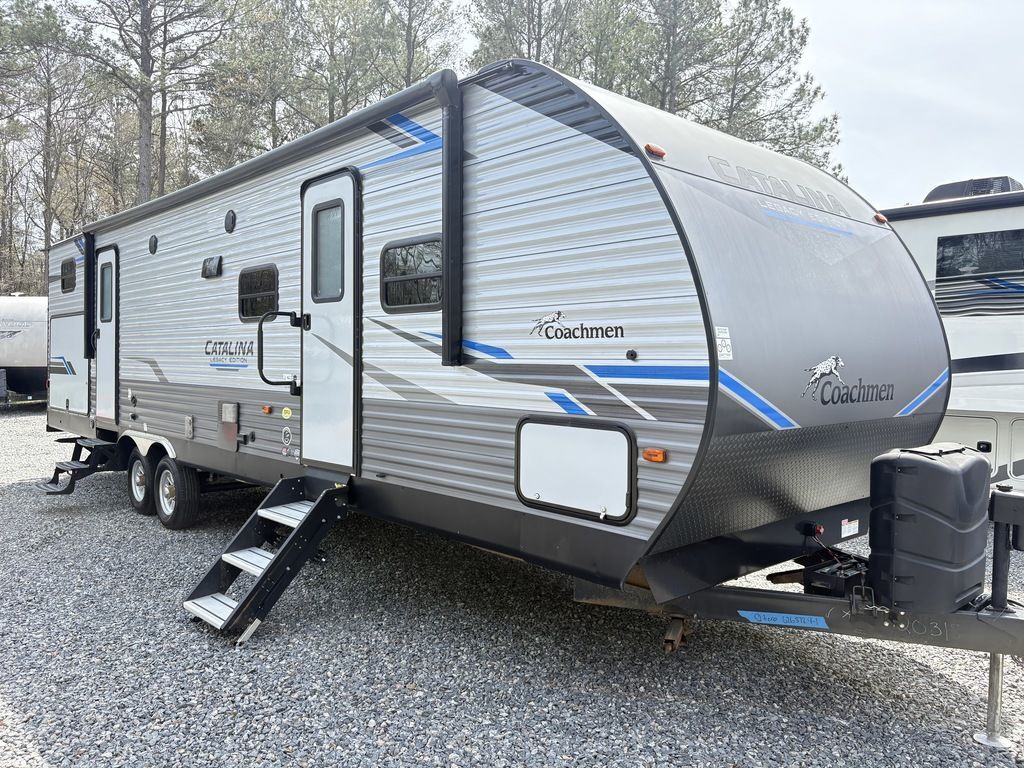 2022 Coachmen Catalina Legacy Series M-323 BHDSCK in ashland VA