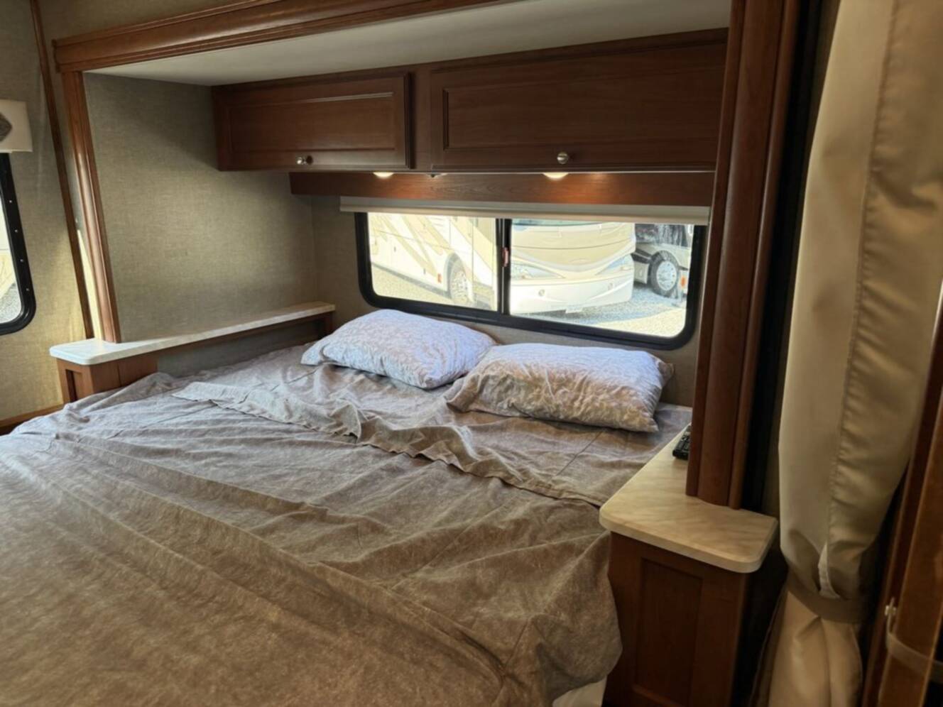 A photo of this 2018 Winnebago Vista 27PE