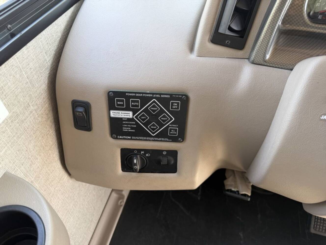 A photo of this 2018 Winnebago Vista 27PE