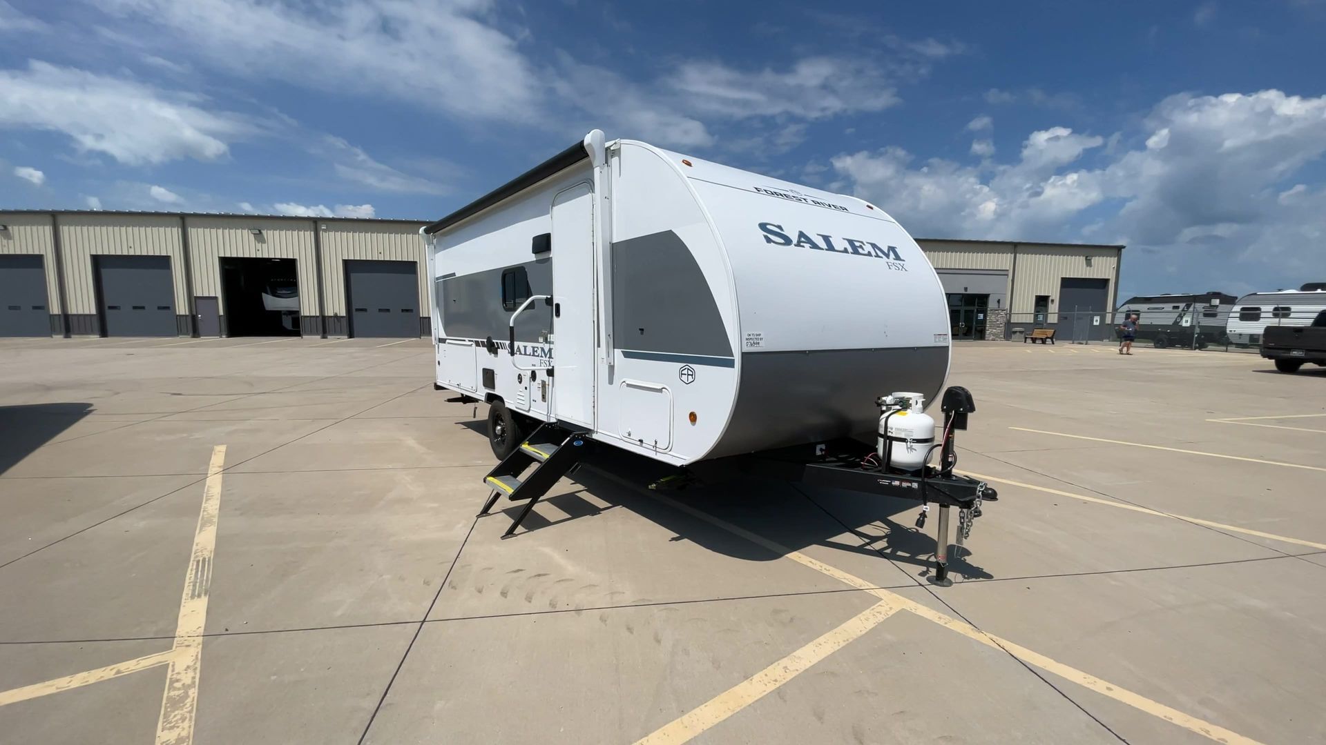 2026 Forest River SALEM FSX PLATINUM 178BHSKX in blue grass IA