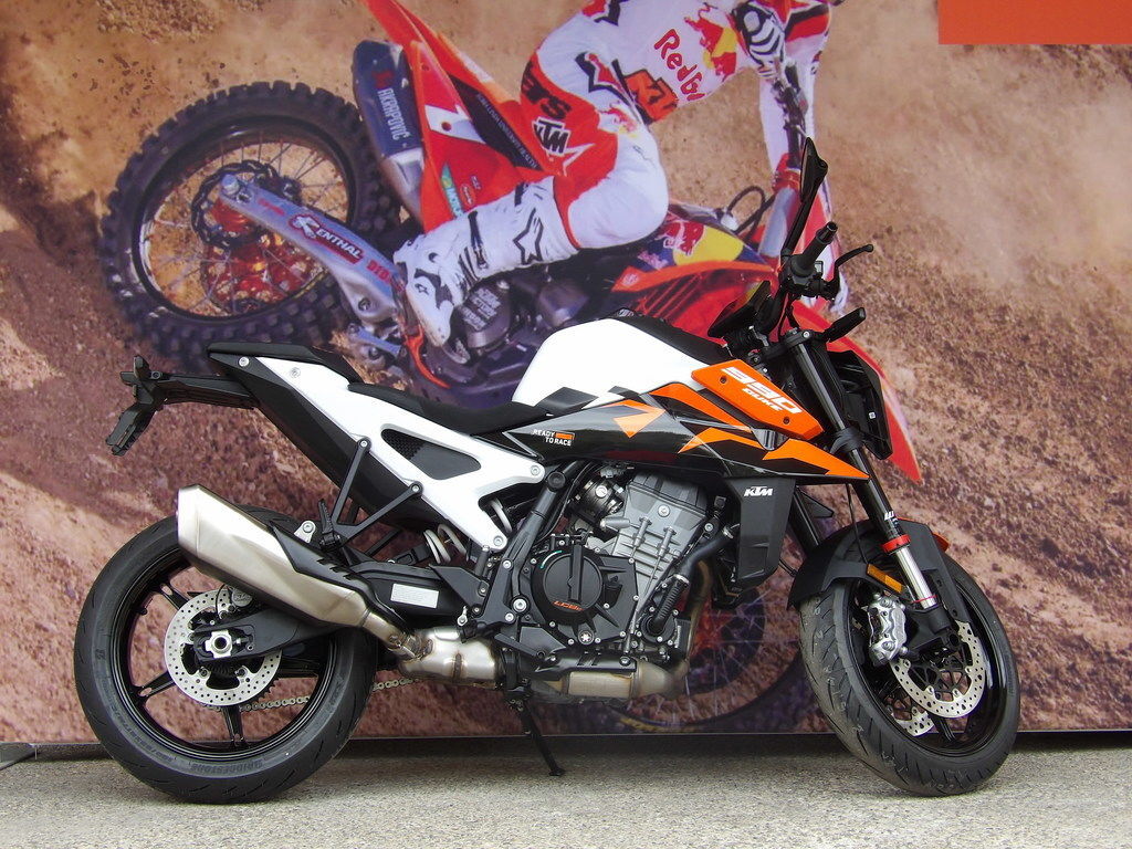 2027 KTM 990 Duke 990 in Goleta, CA