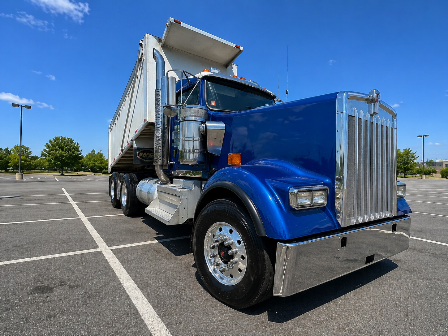 2018 KENWORTH W900L in Milford, NJ