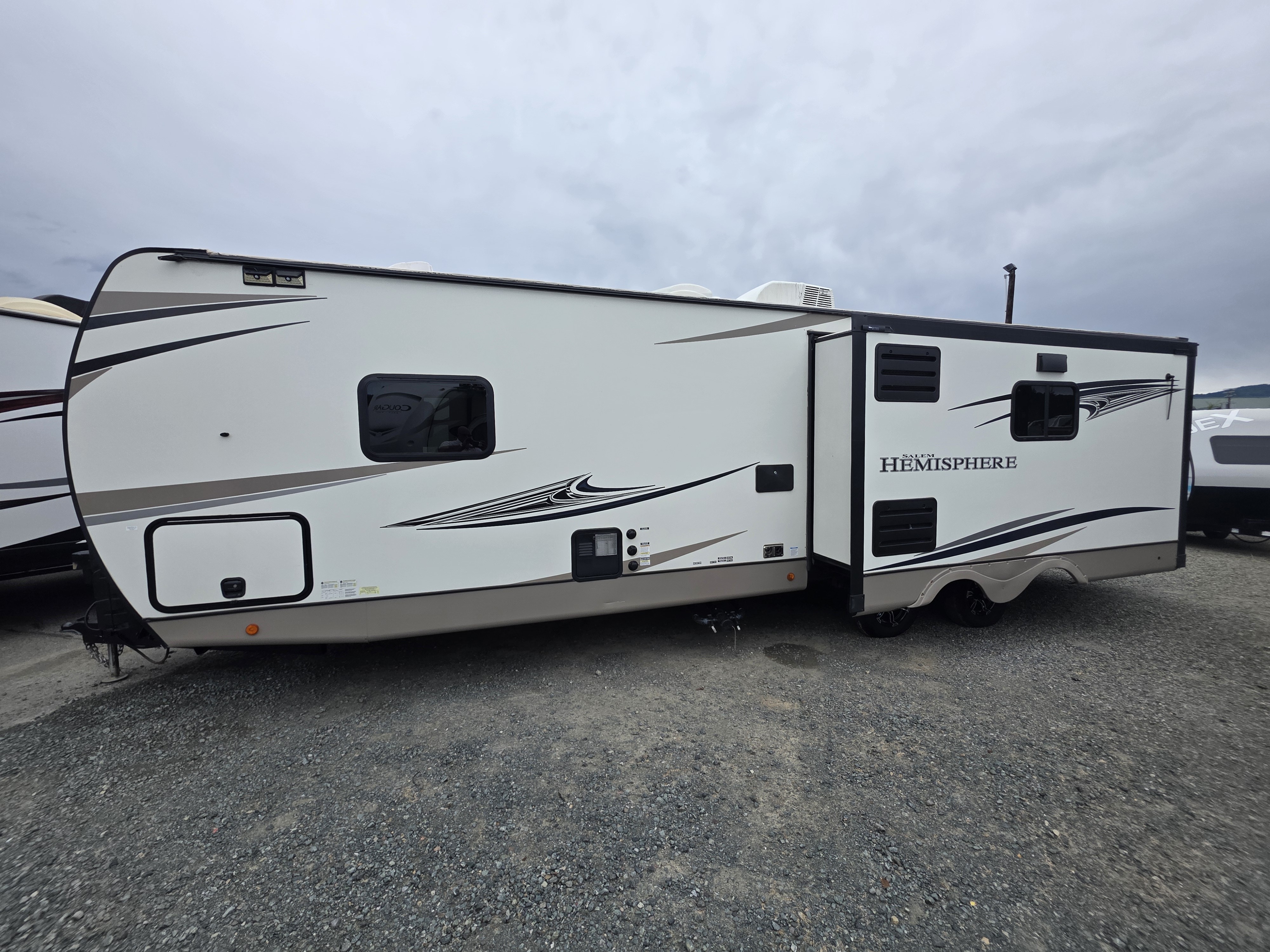 2021 Forest River Salem Hemisphere 271RL in grants pass OR
